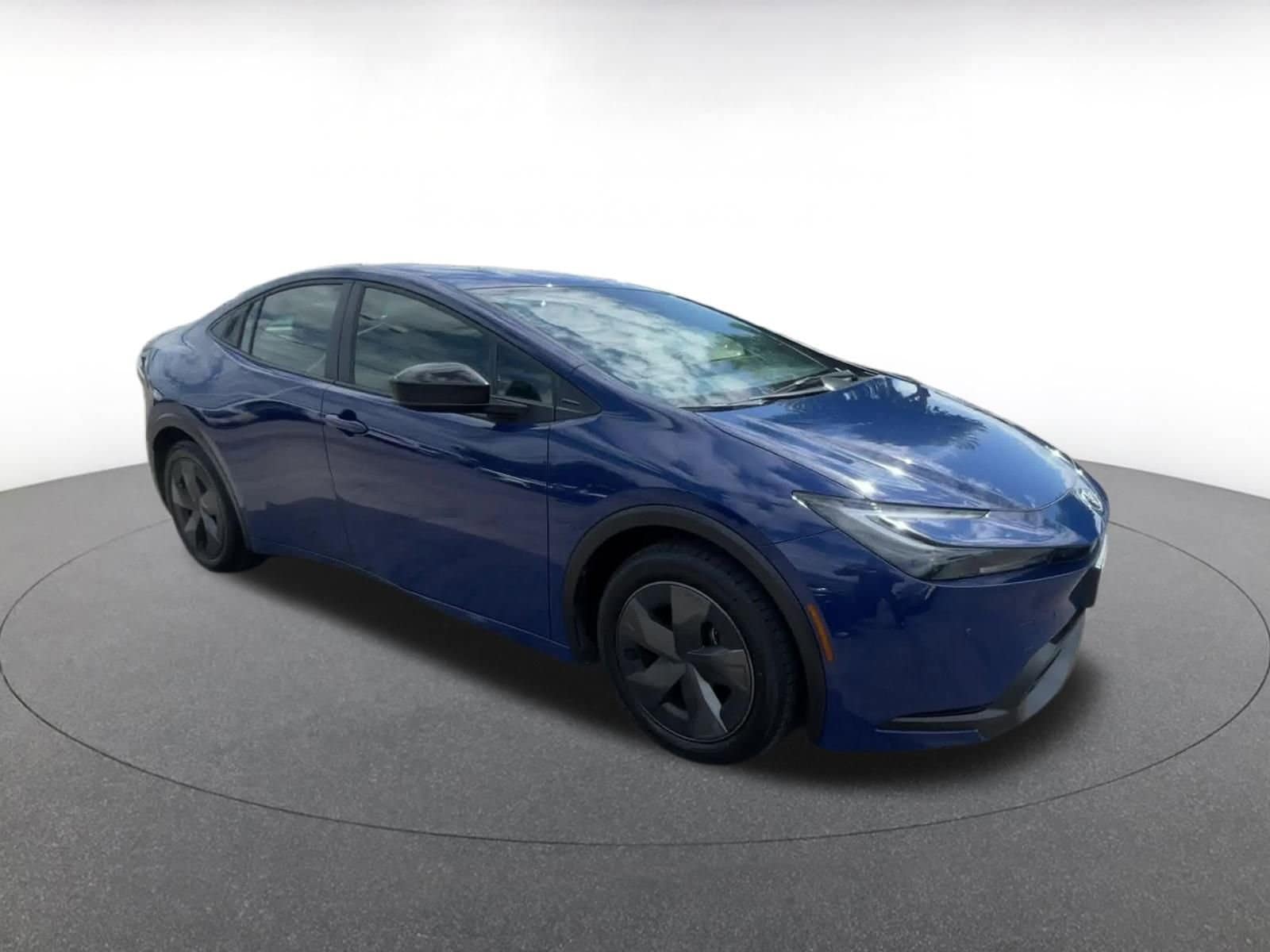 Thumbnail: 2025 Toyota Prius - 2