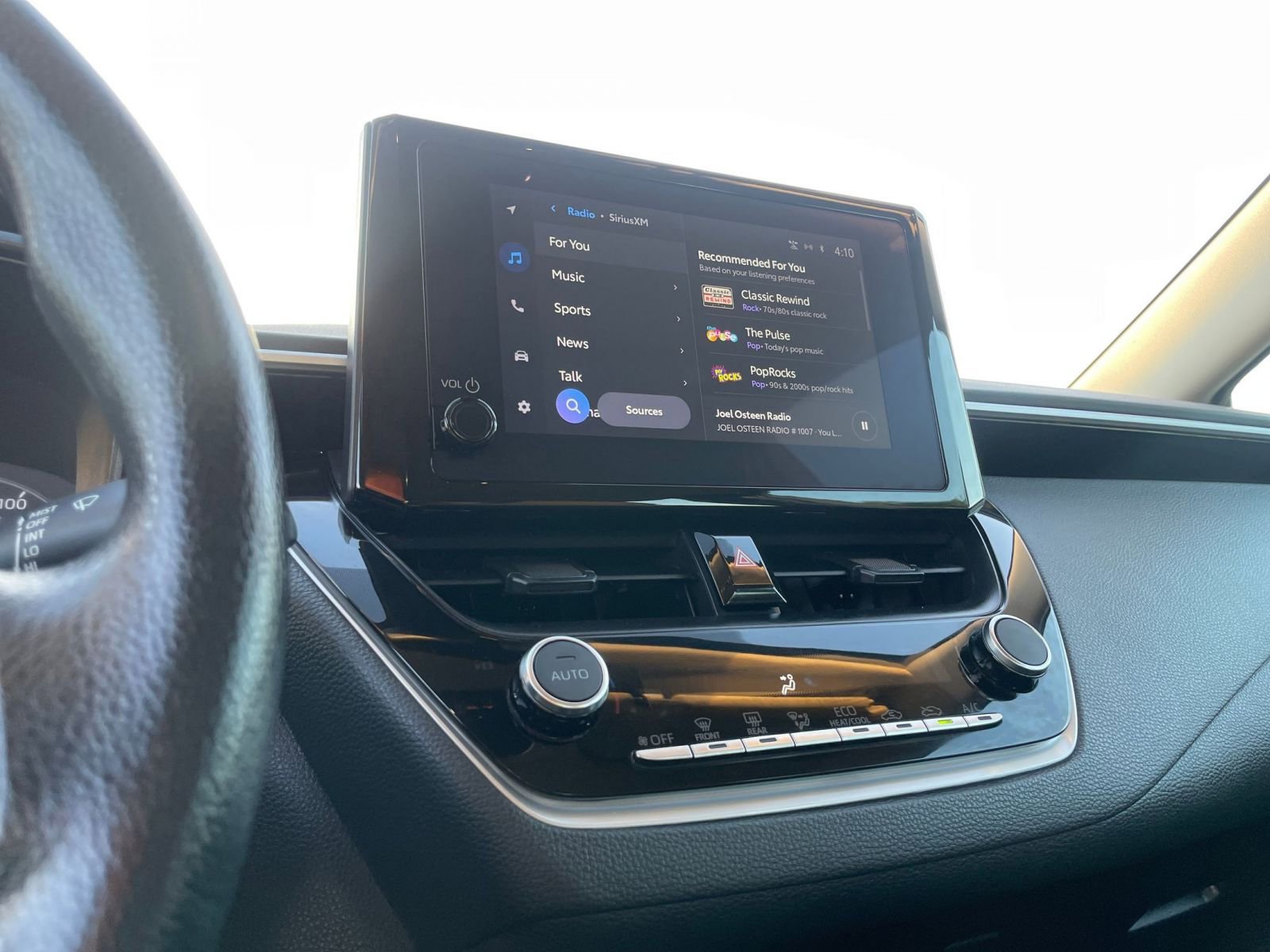 Thumbnail: 2025 Toyota Corolla - 21