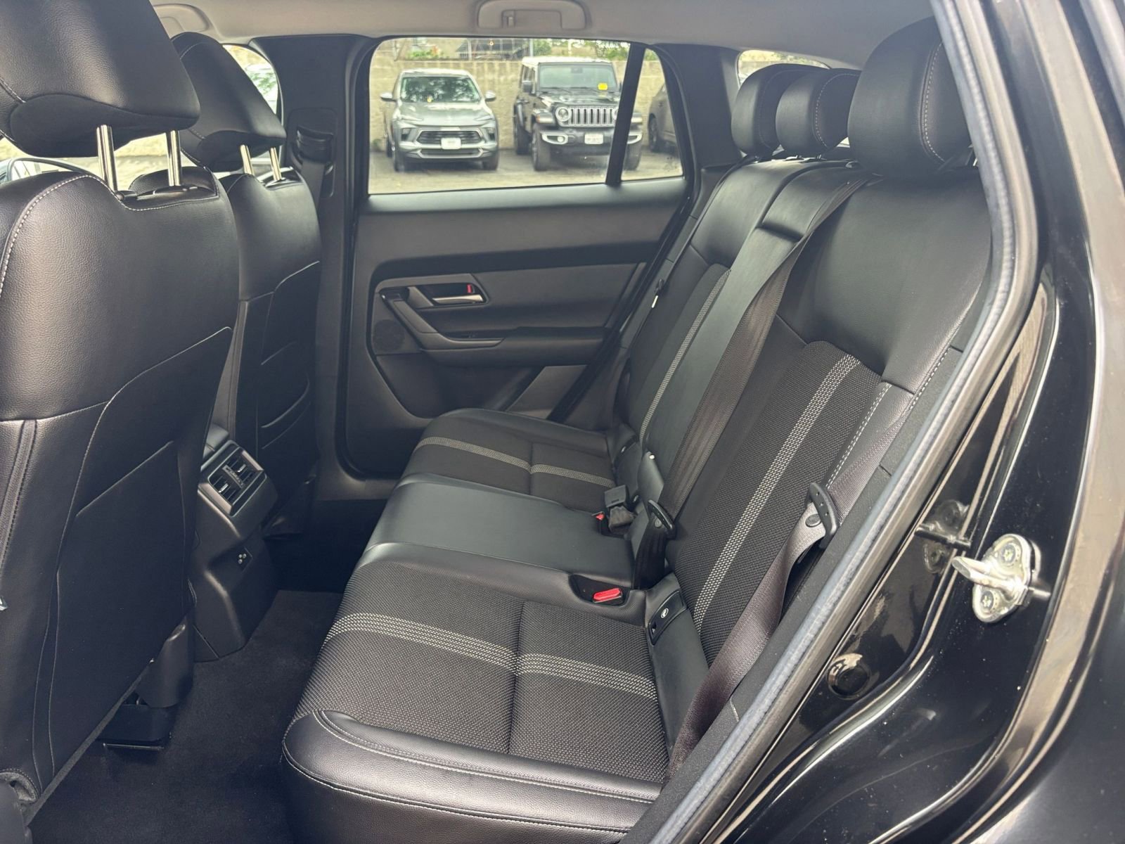 Thumbnail: 2025 Mazda CX-50 - 25