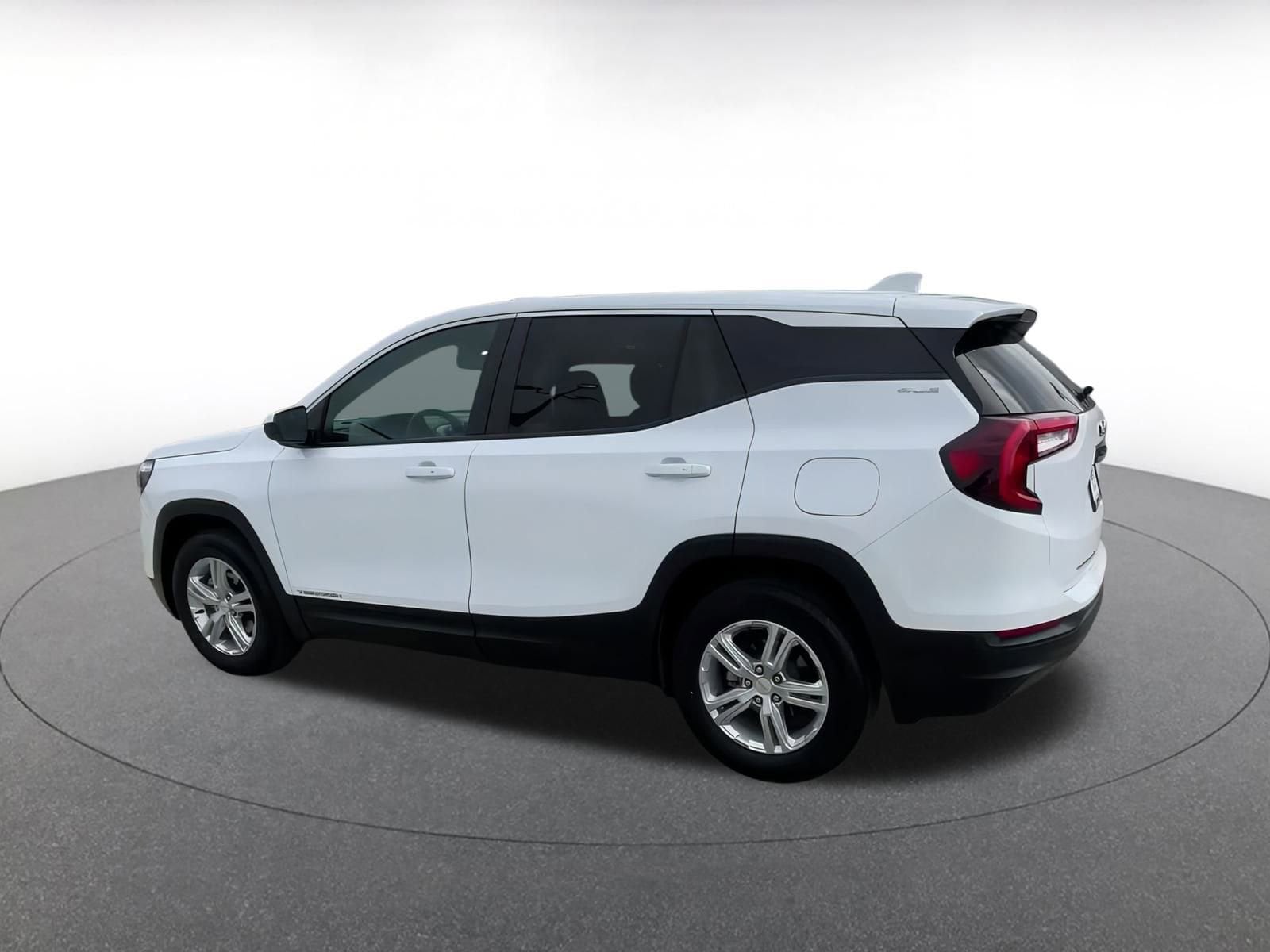 Thumbnail: 2024 GMC Terrain - 10