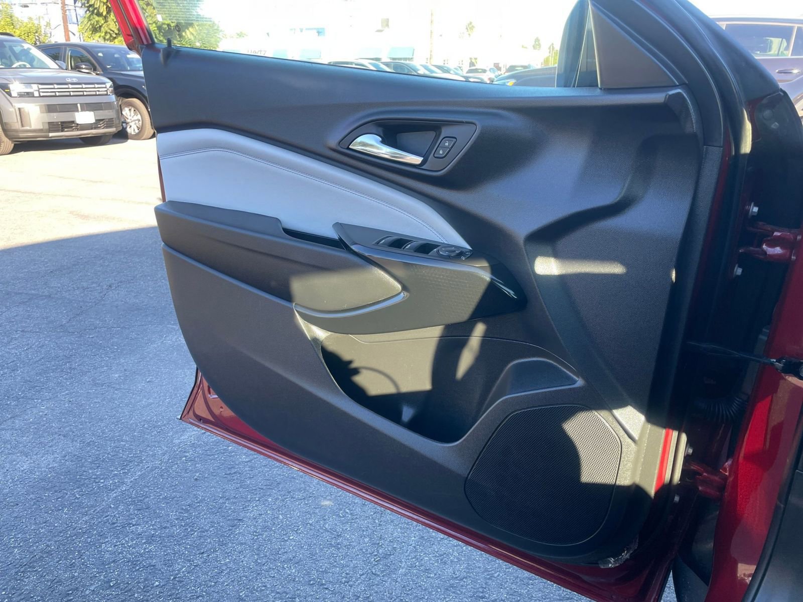 Thumbnail: 2025 Chevrolet Trax - 20