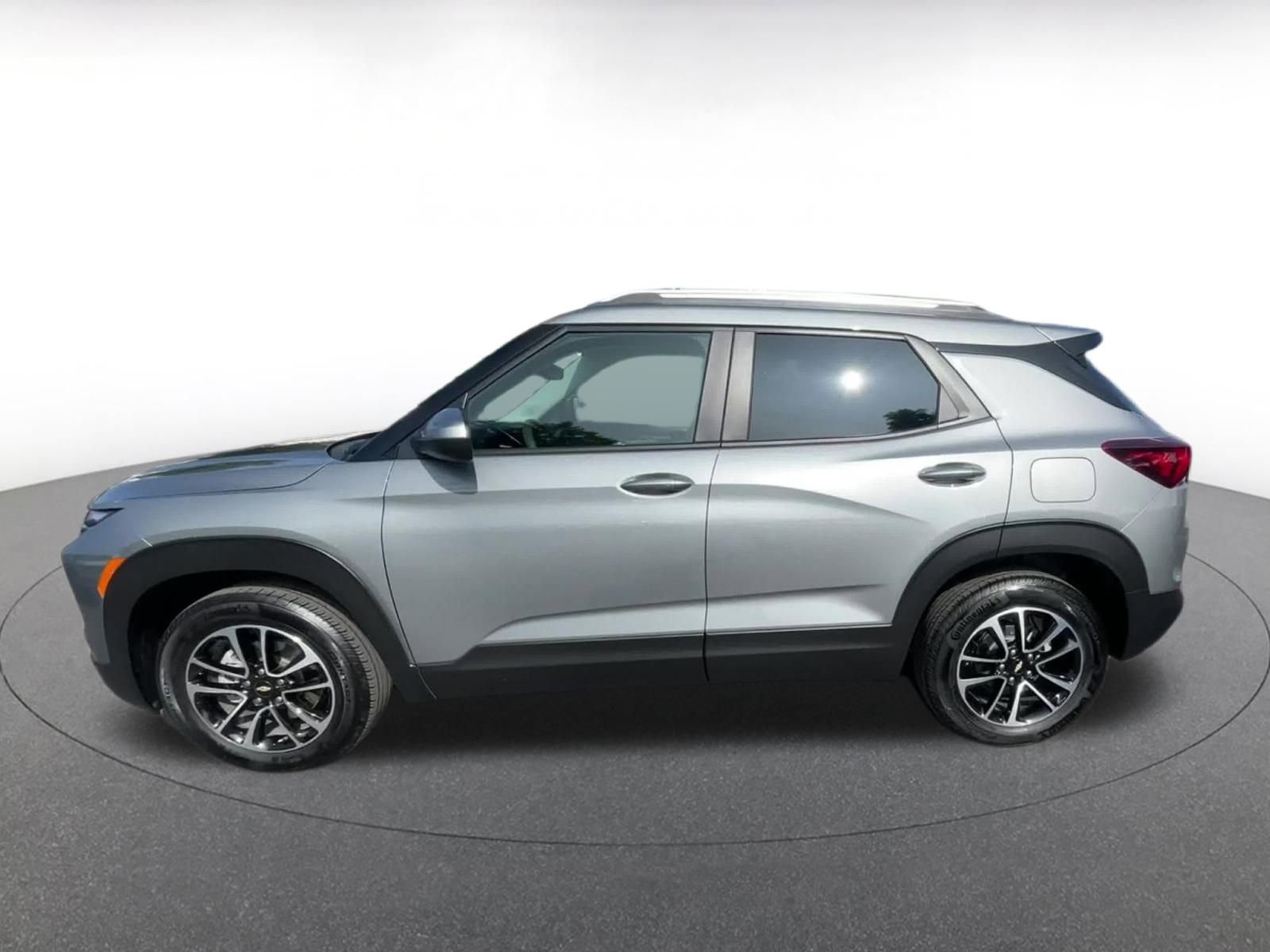 Thumbnail: 2025 Chevrolet TrailBlazer - 9