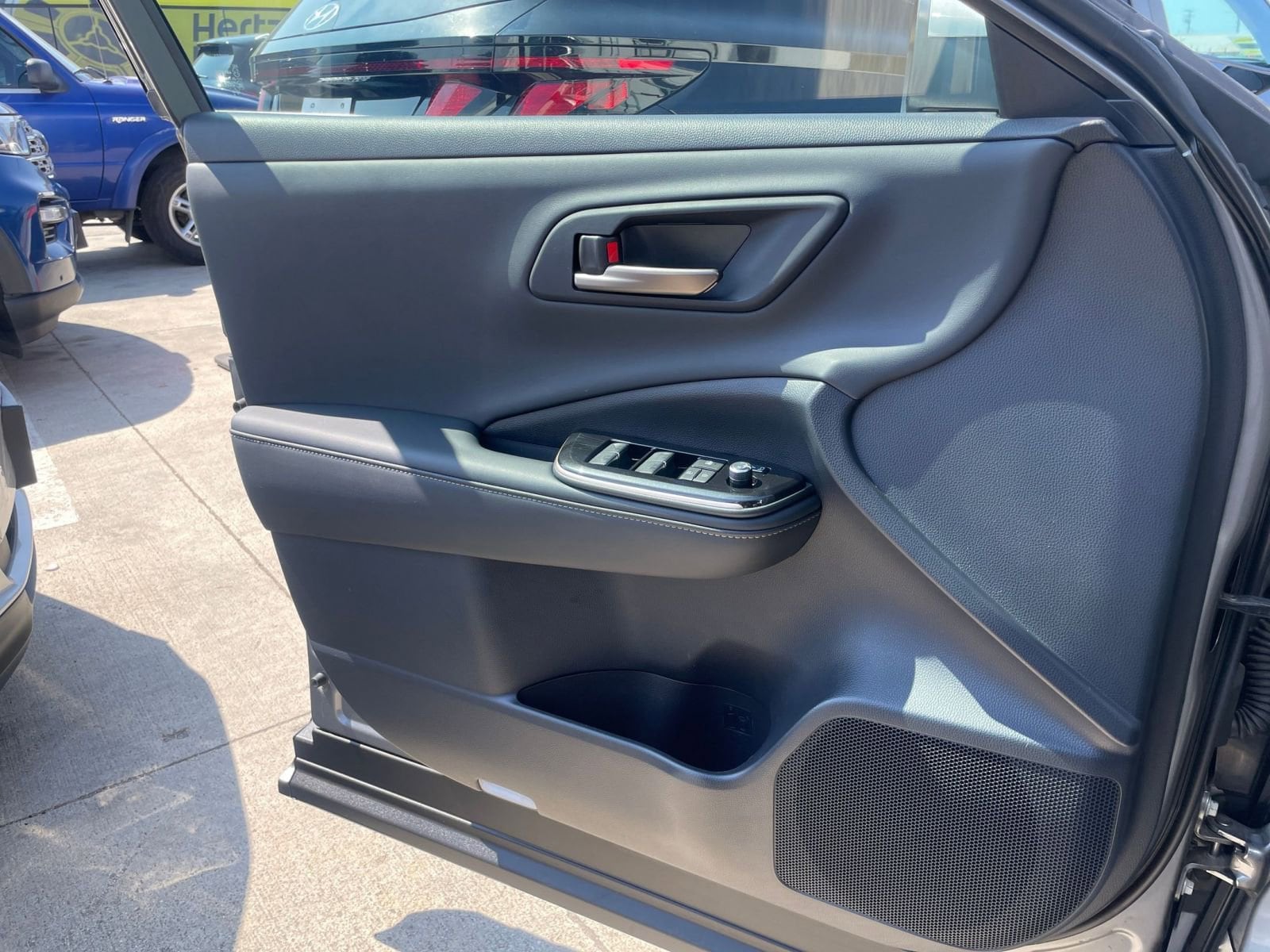 Thumbnail: 2025 Toyota Crown - 18