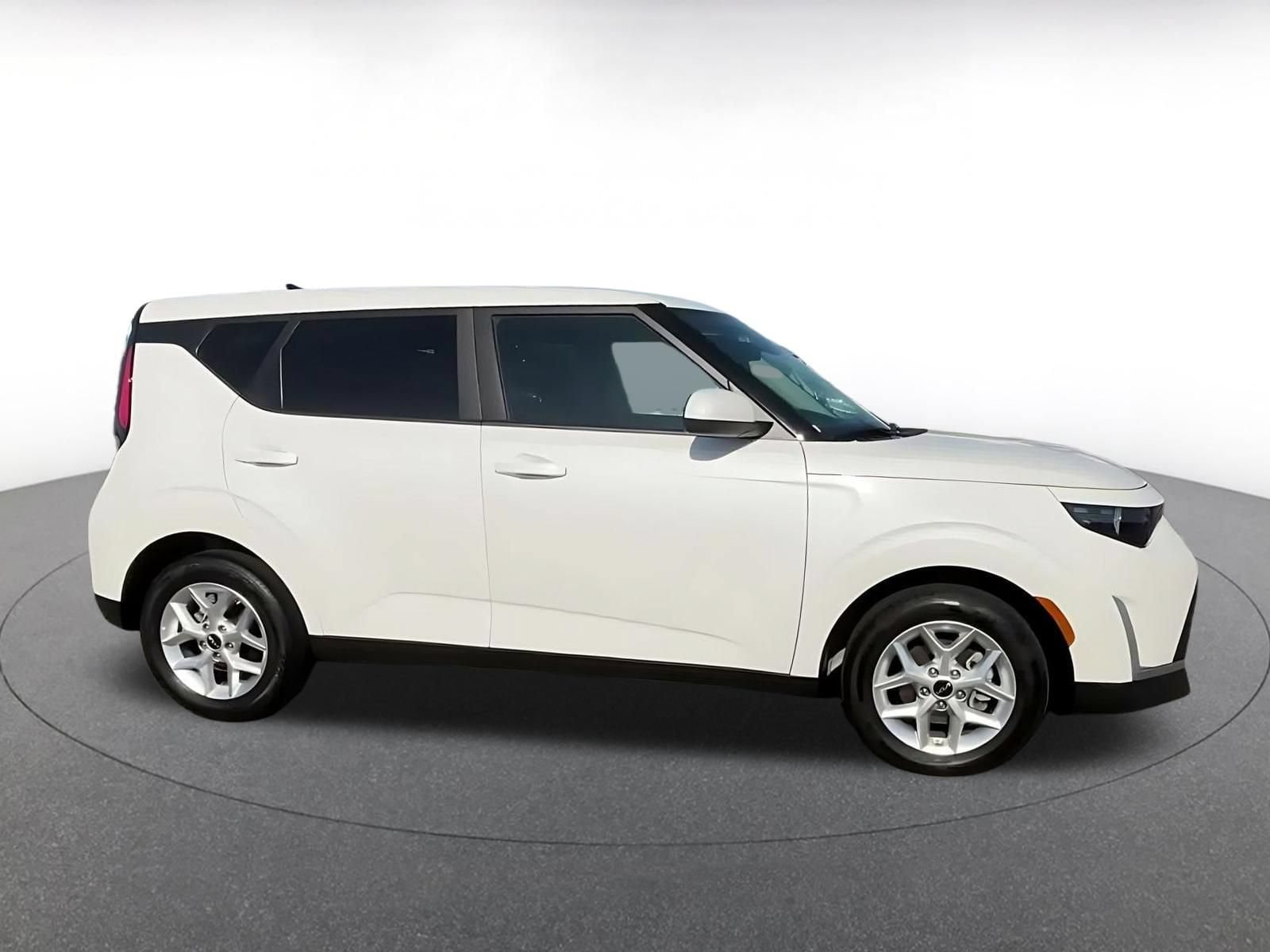 Thumbnail: 2025 Kia Soul - 16