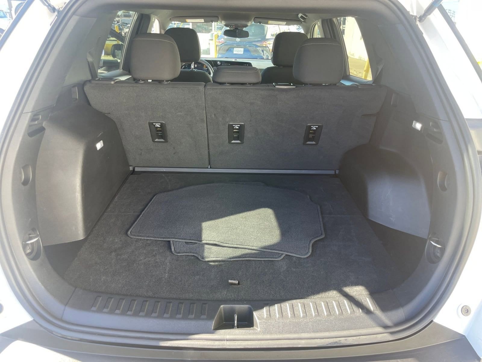 Thumbnail: 2025 Chevrolet Equinox - 31