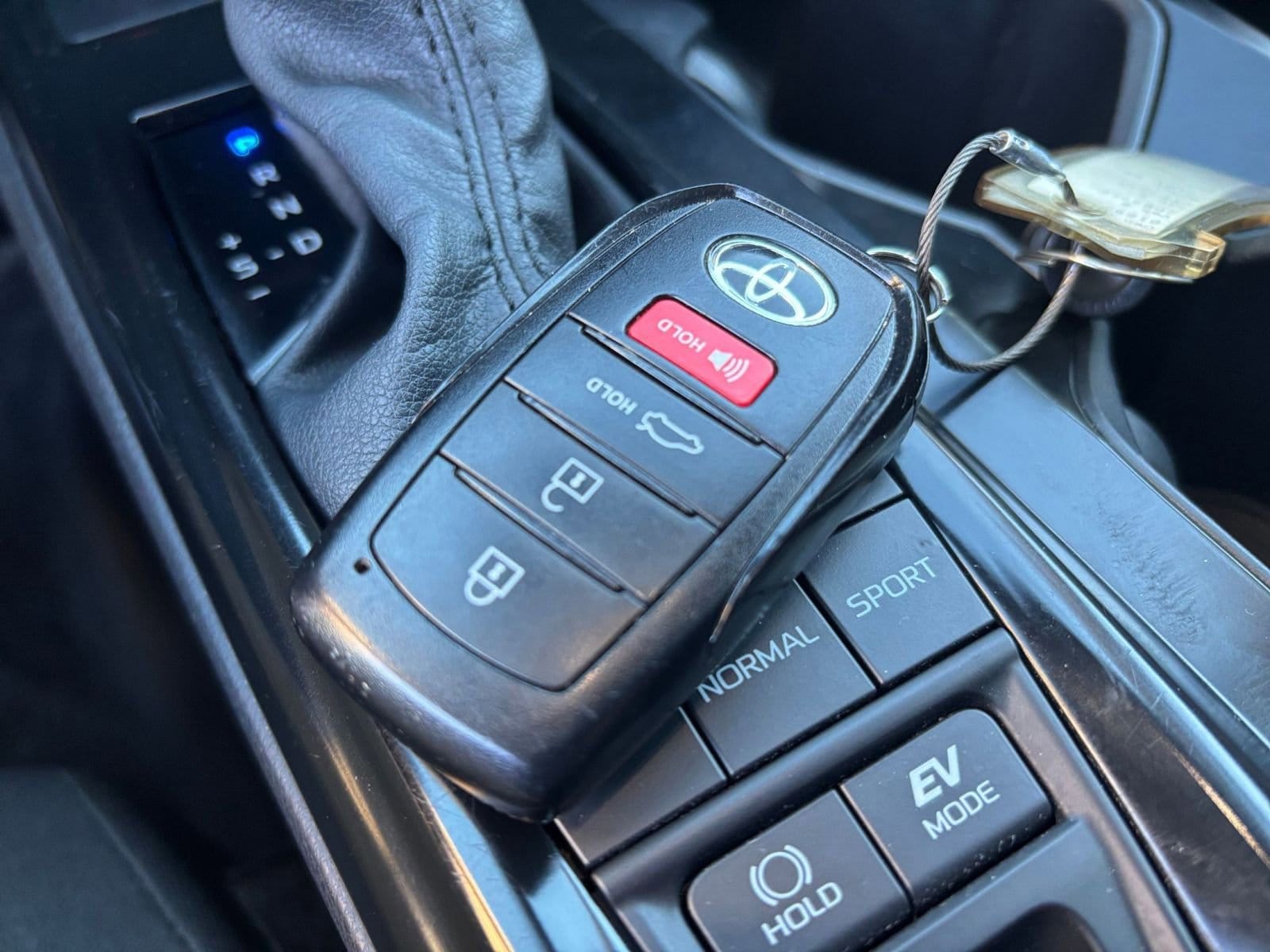 Thumbnail: 2025 Toyota Camry - 18