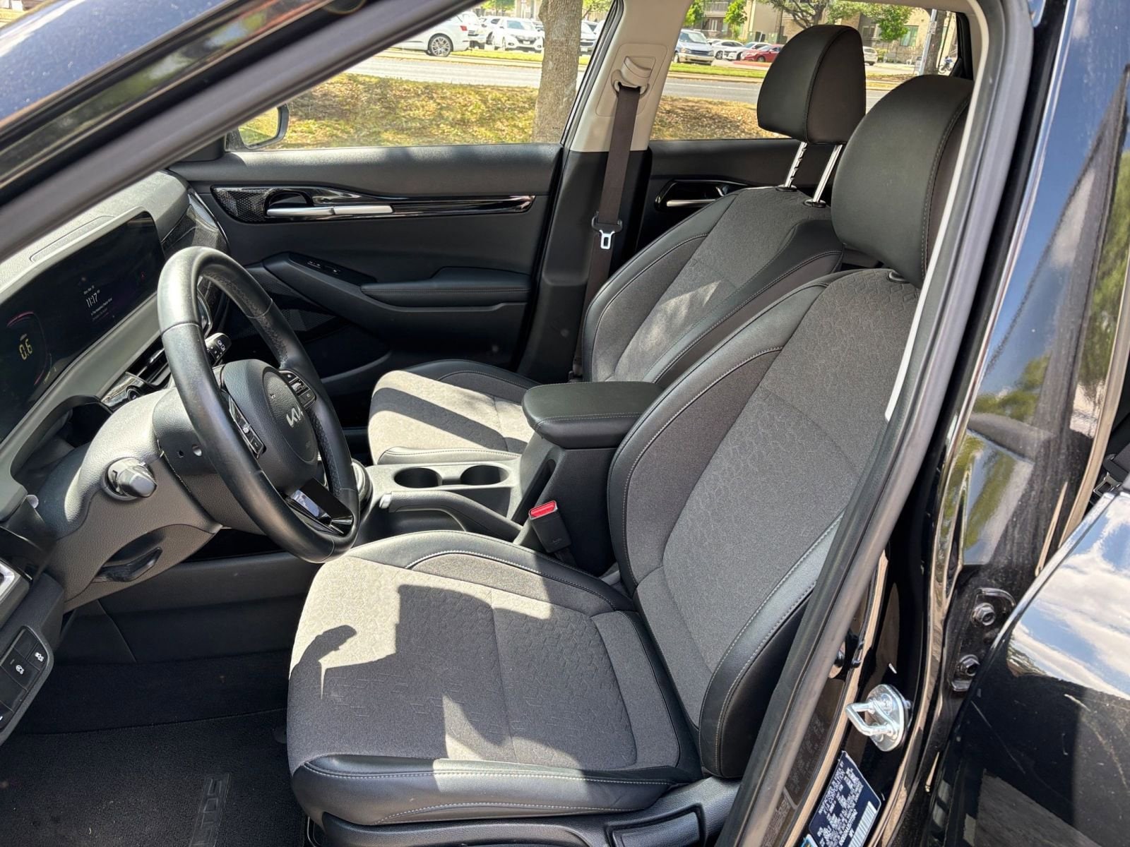 Thumbnail: 2025 Kia Seltos - 35