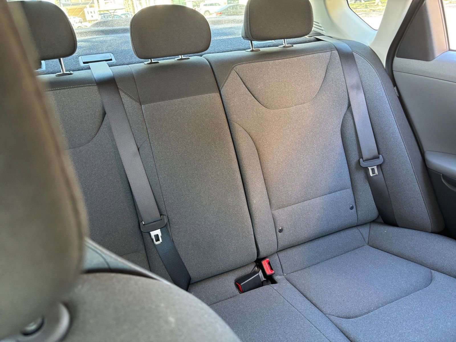 Thumbnail: 2025 Kia K4 - 32