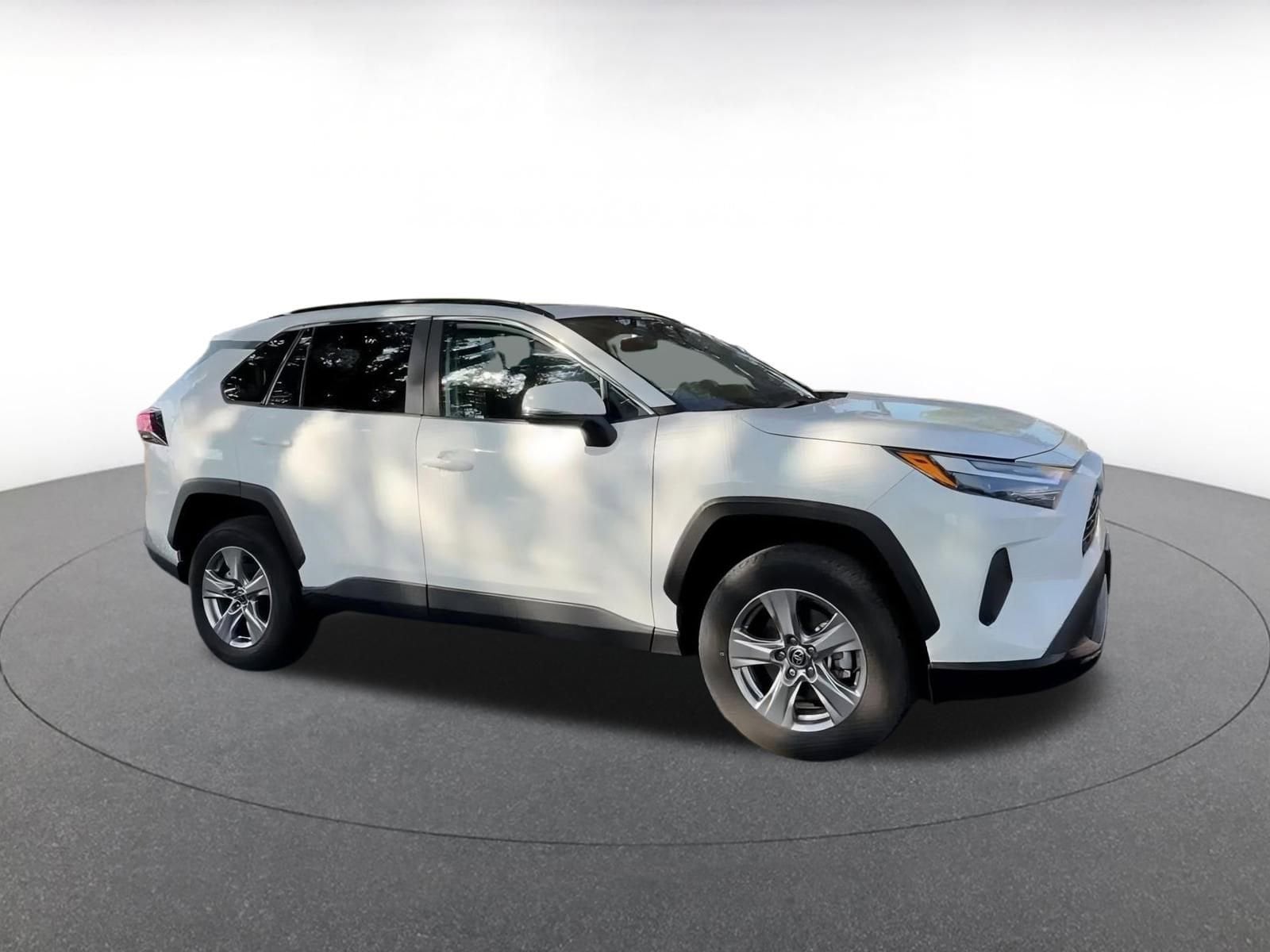 Thumbnail: 2025 Toyota RAV4 - 2