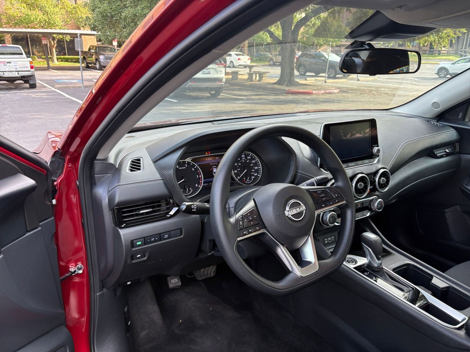 Thumbnail: 2024 Nissan Sentra - 32