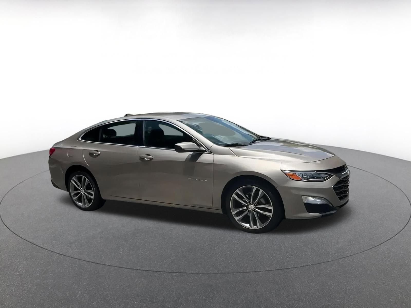 Thumbnail: 2024 Chevrolet Malibu - 1