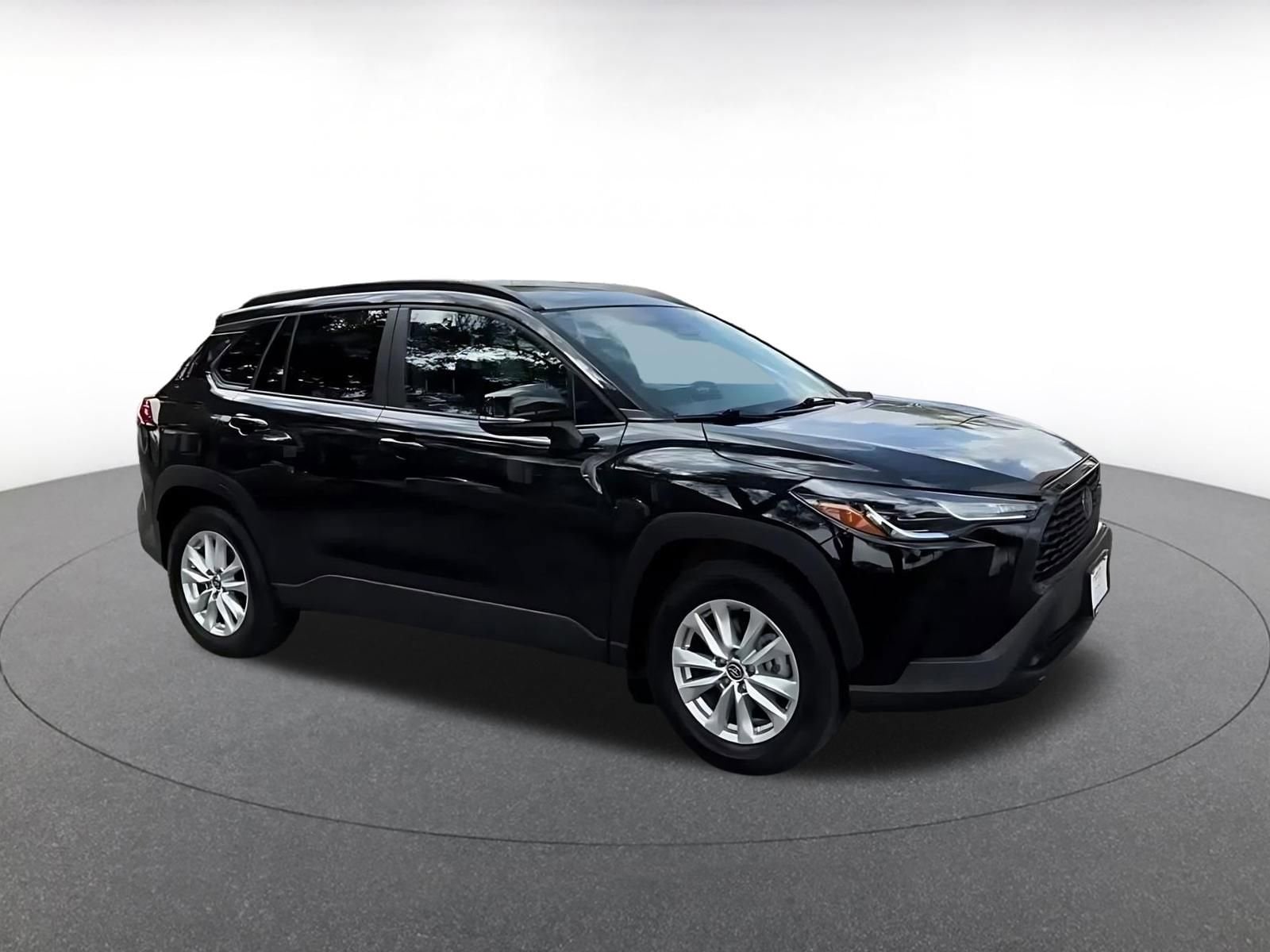 Thumbnail: 2025 Toyota Corolla Cross - 2