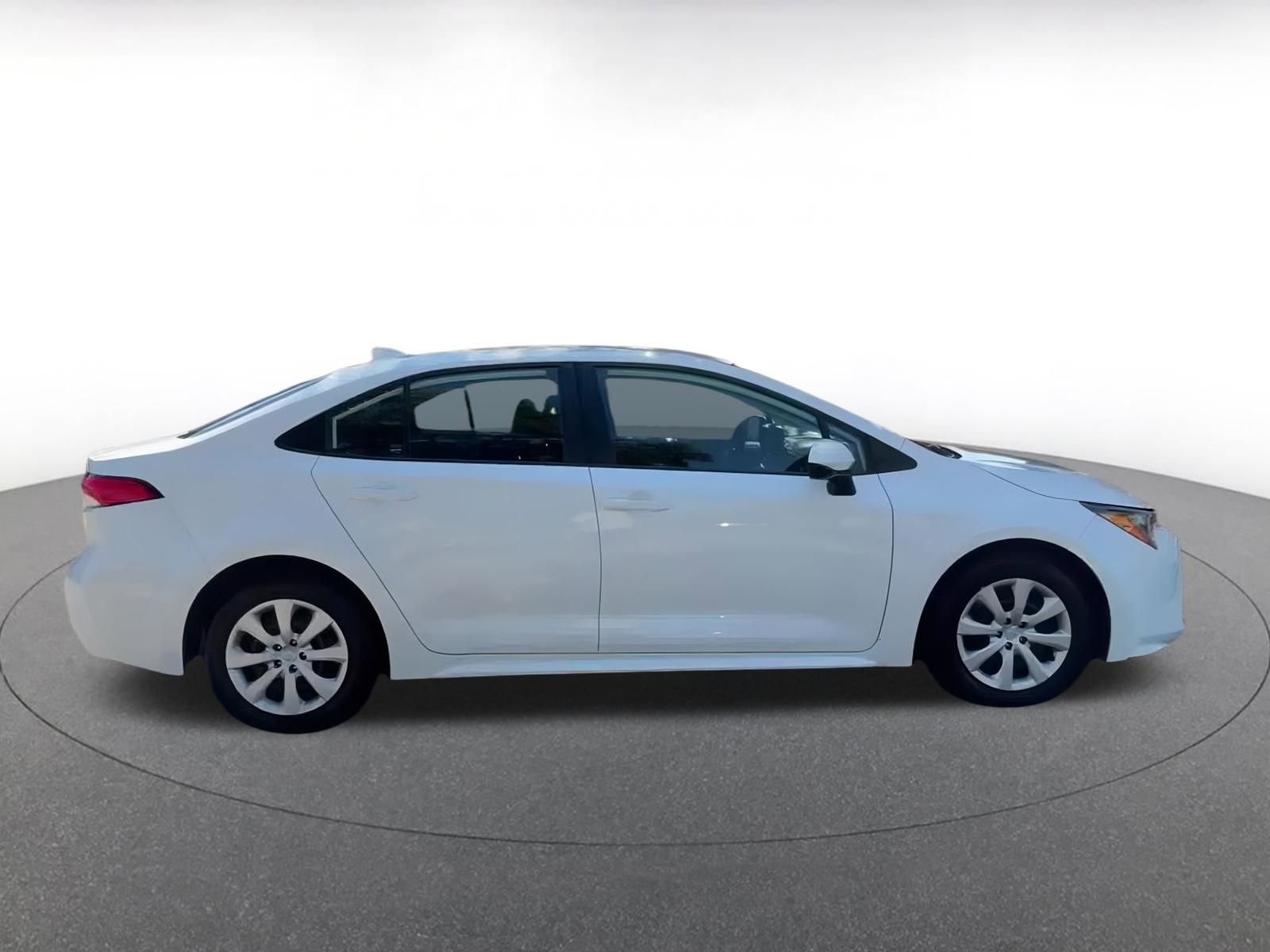 Thumbnail: 2025 Toyota Corolla - 16