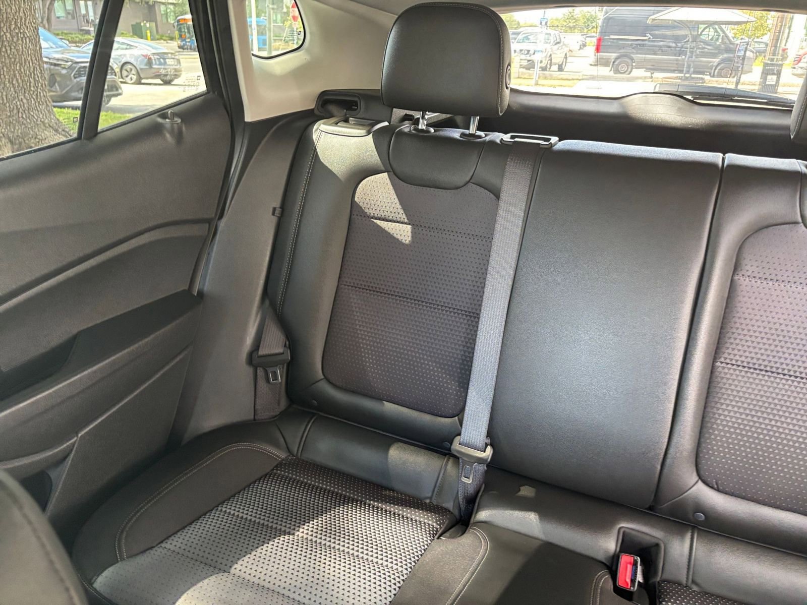 Thumbnail: 2025 Chevrolet Trax - 33