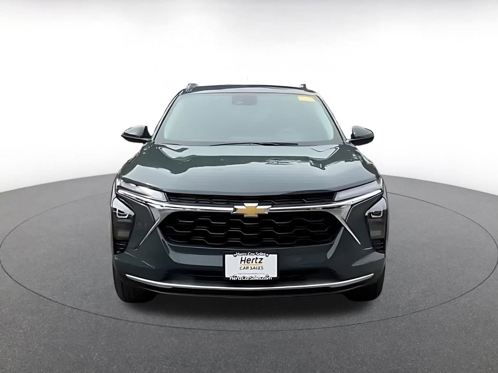 Thumbnail: 2025 Chevrolet Trax - 5
