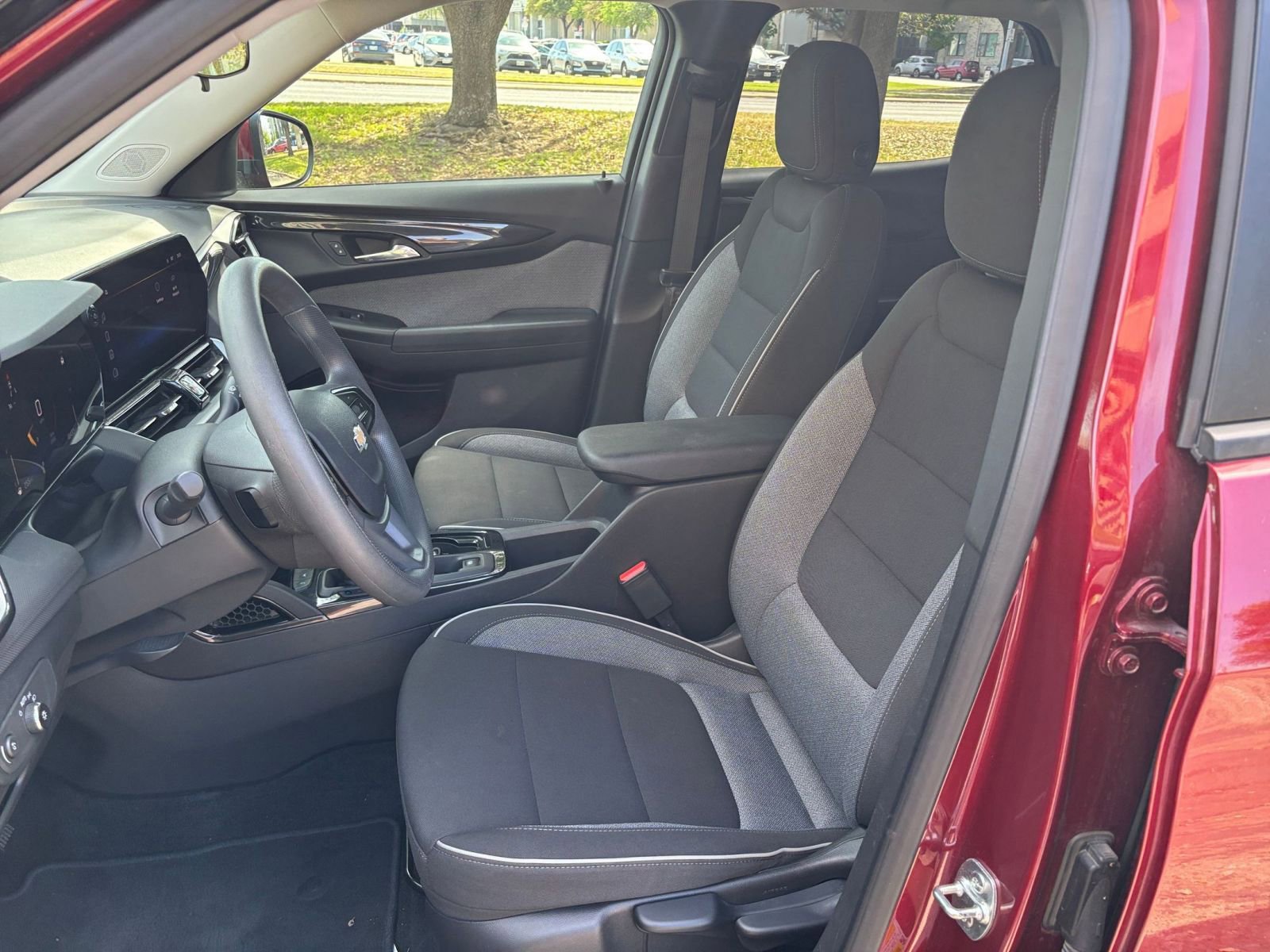 Thumbnail: 2025 Chevrolet TrailBlazer - 31