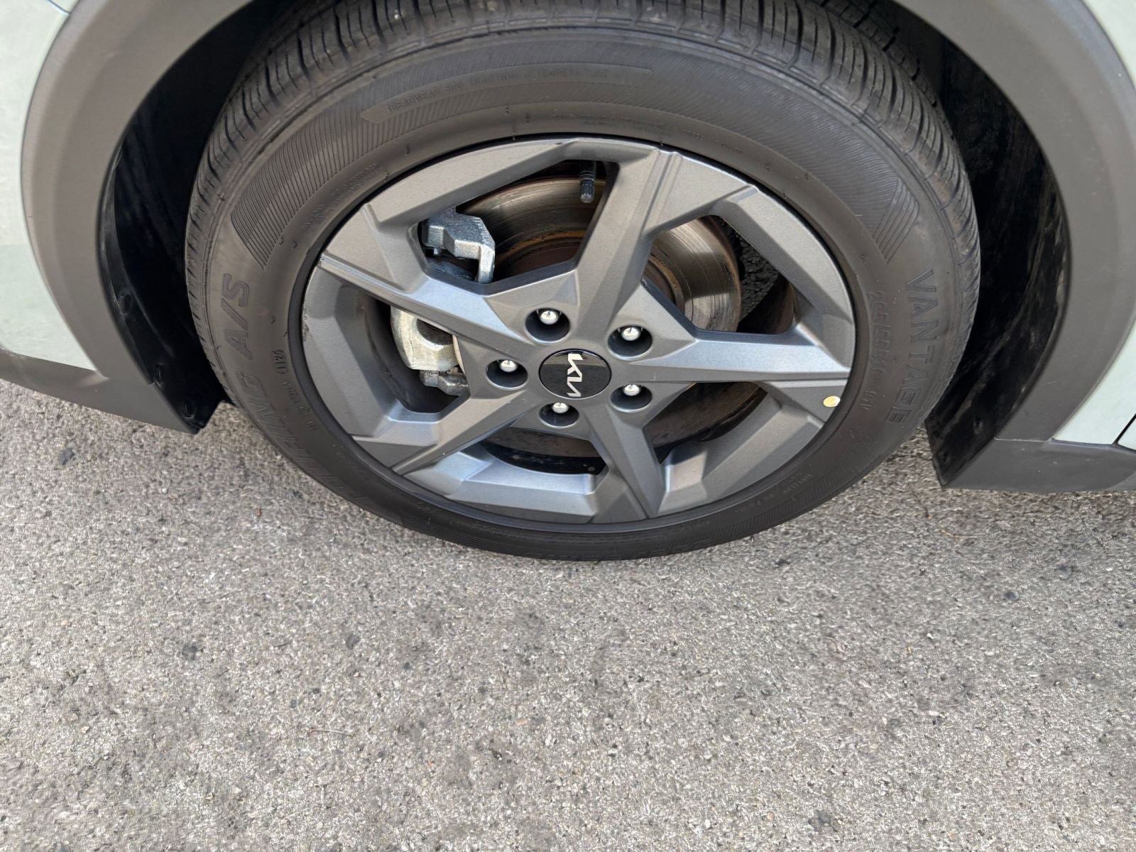 Thumbnail: 2025 Kia K4 - 25