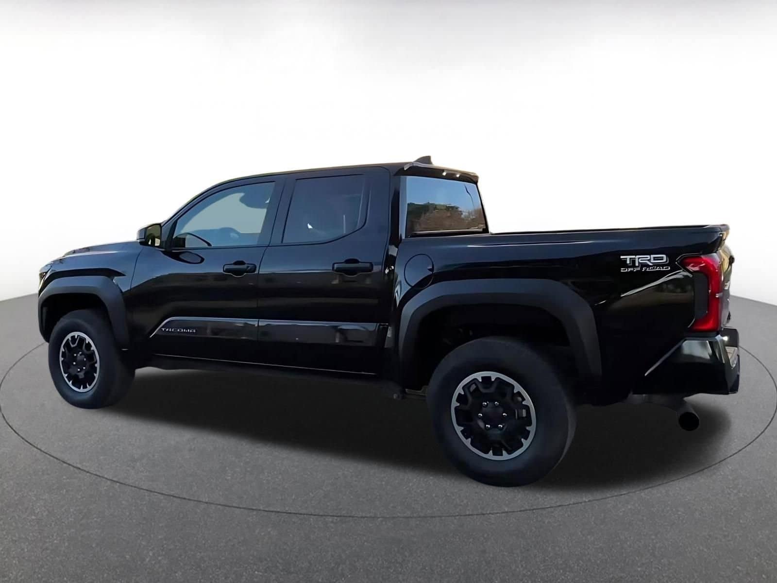 Thumbnail: 2025 Toyota Tacoma - 10