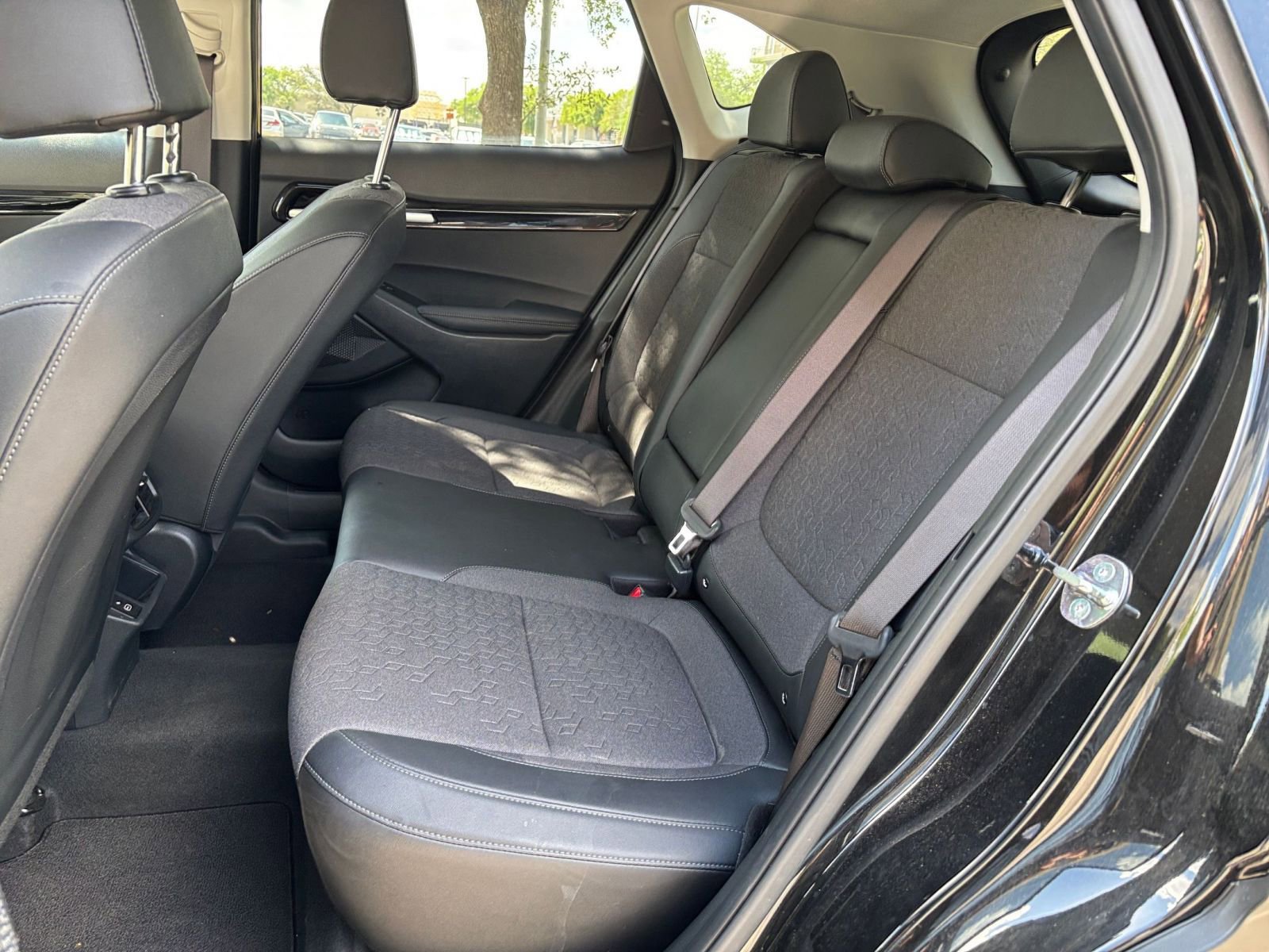 Thumbnail: 2025 Kia Seltos - 25