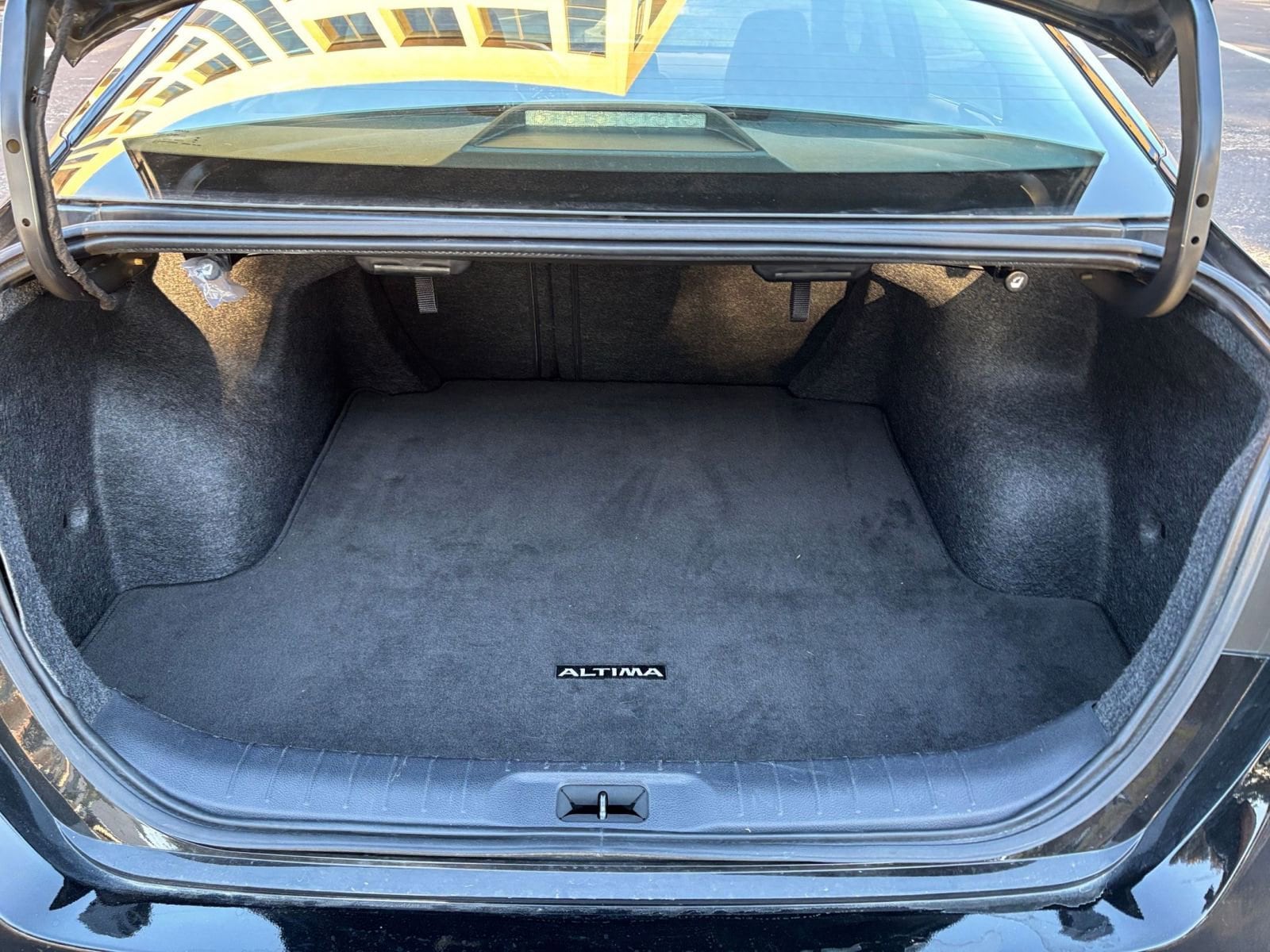 Thumbnail: 2025 Nissan Altima - 26