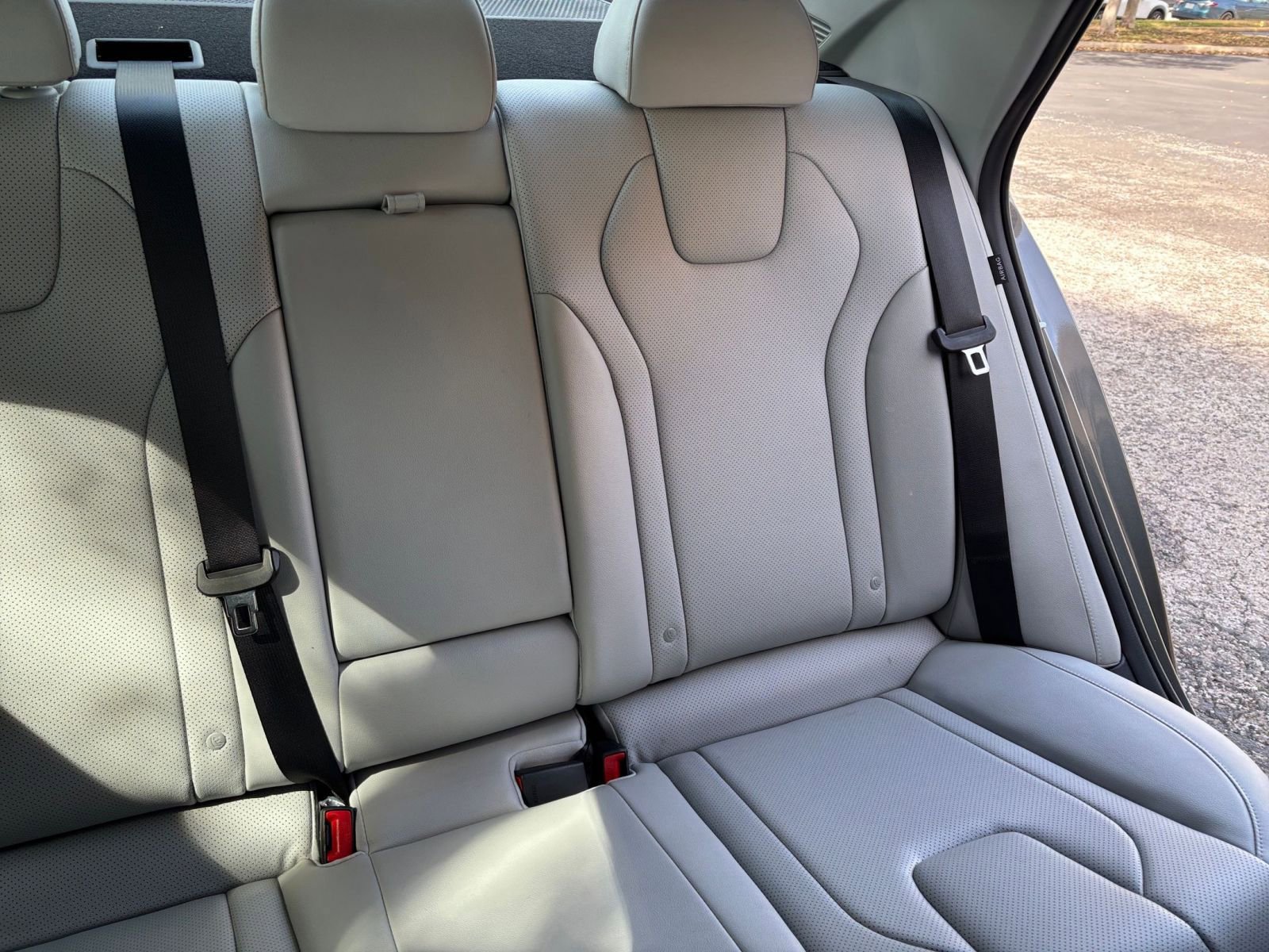 Thumbnail: 2025 Hyundai Elantra - 32