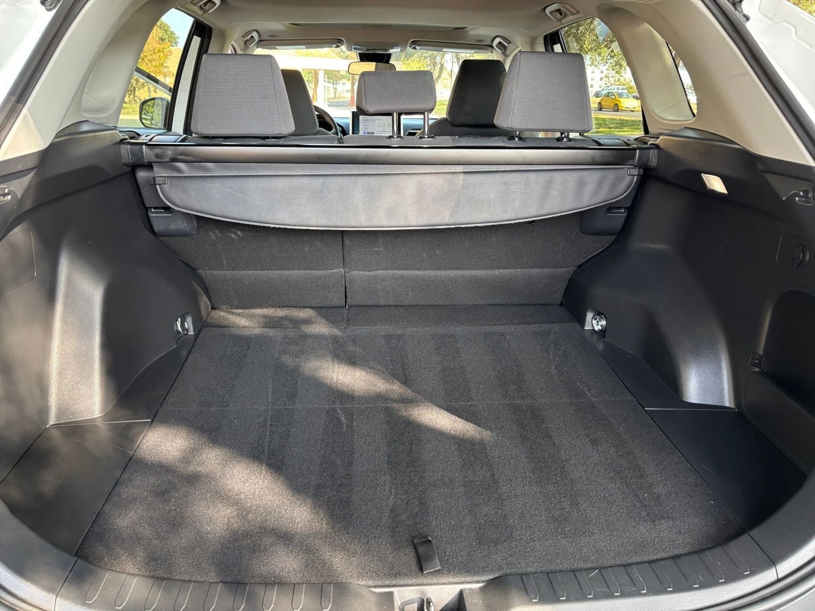 Thumbnail: 2025 Toyota RAV4 - 25