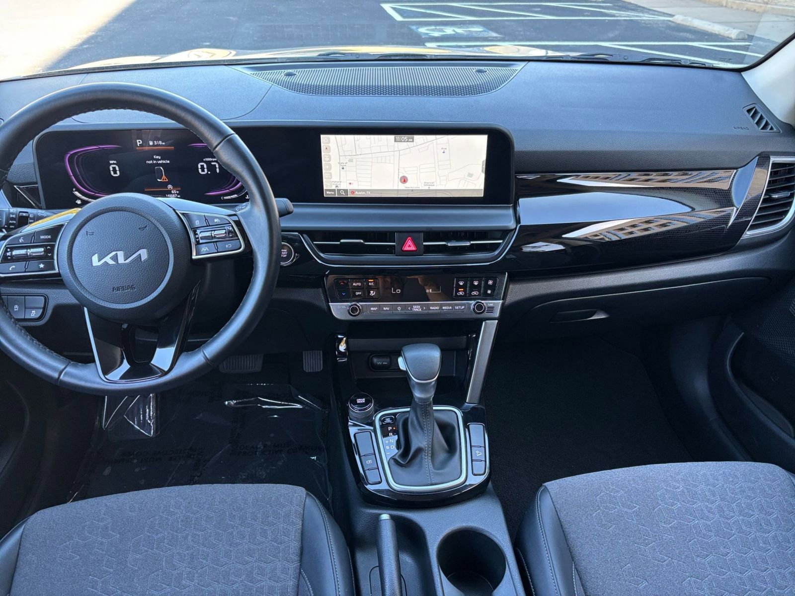 Thumbnail: 2025 Kia Seltos - 27