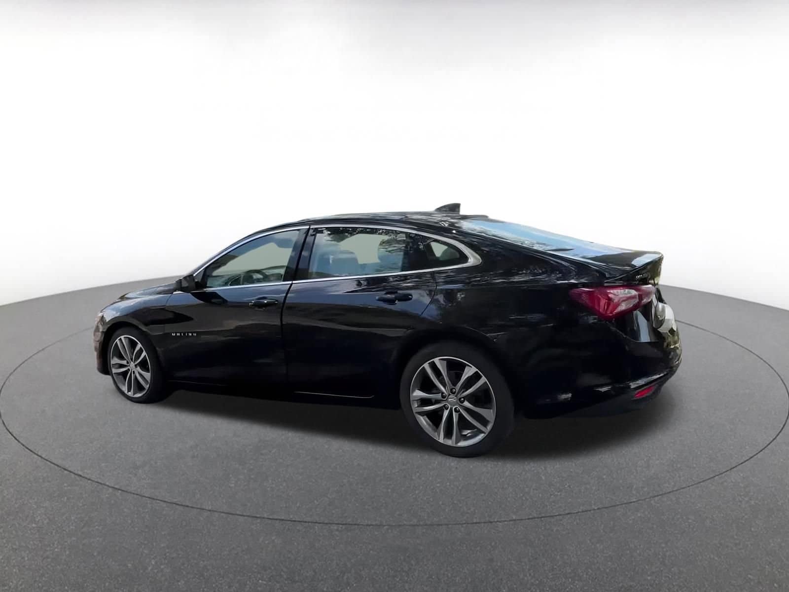 Thumbnail: 2024 Chevrolet Malibu - 8