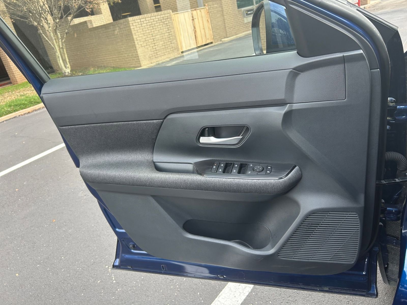 Thumbnail: 2025 Nissan Kicks - 20