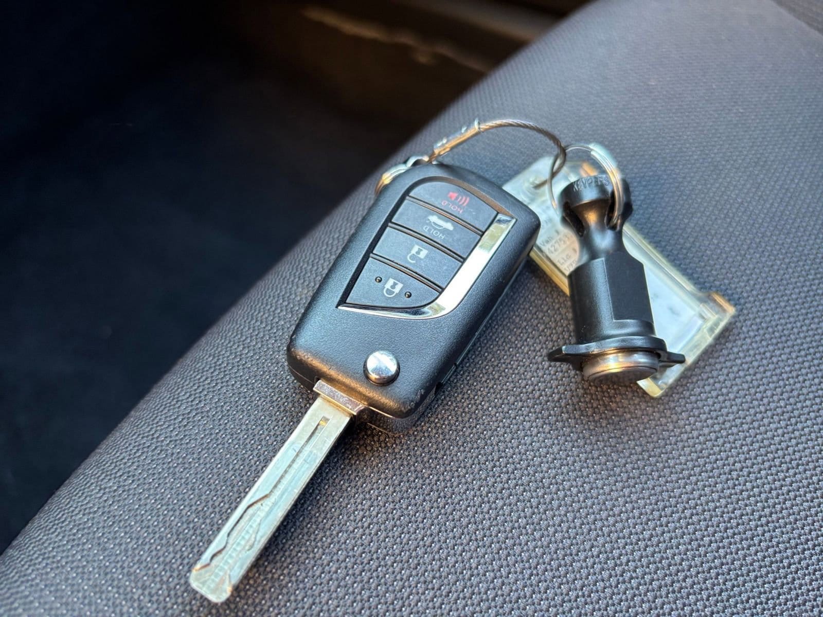 Thumbnail: 2025 Toyota Corolla - 18