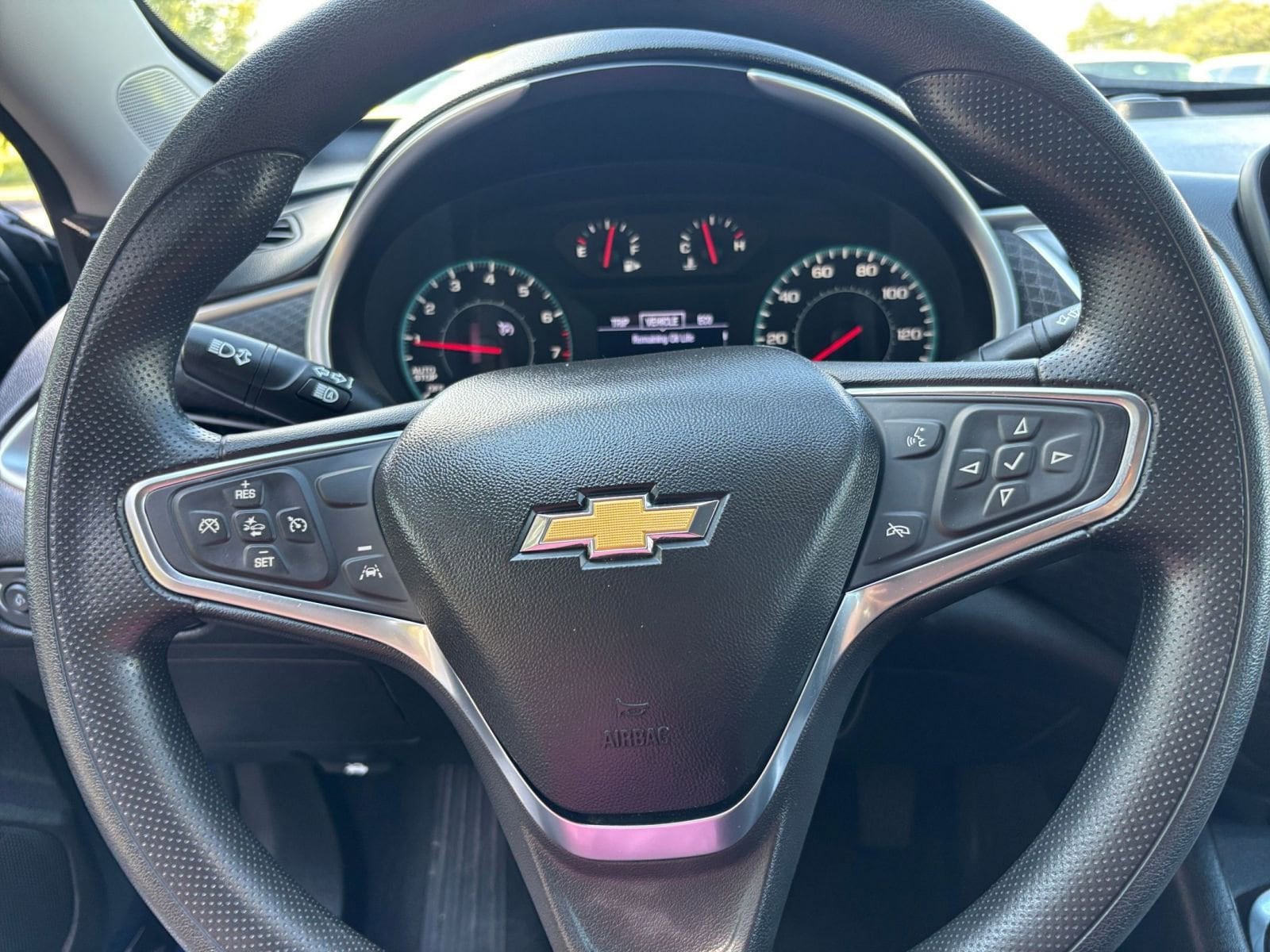 Thumbnail: 2024 Chevrolet Malibu - 28