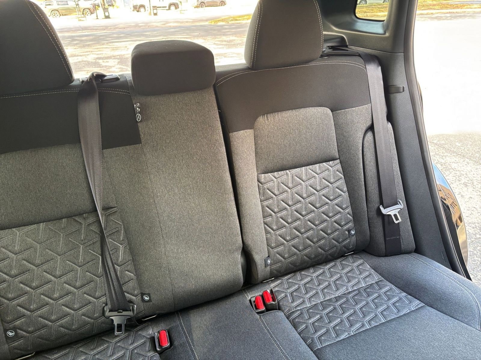 Thumbnail: 2025 Nissan Kicks - 31