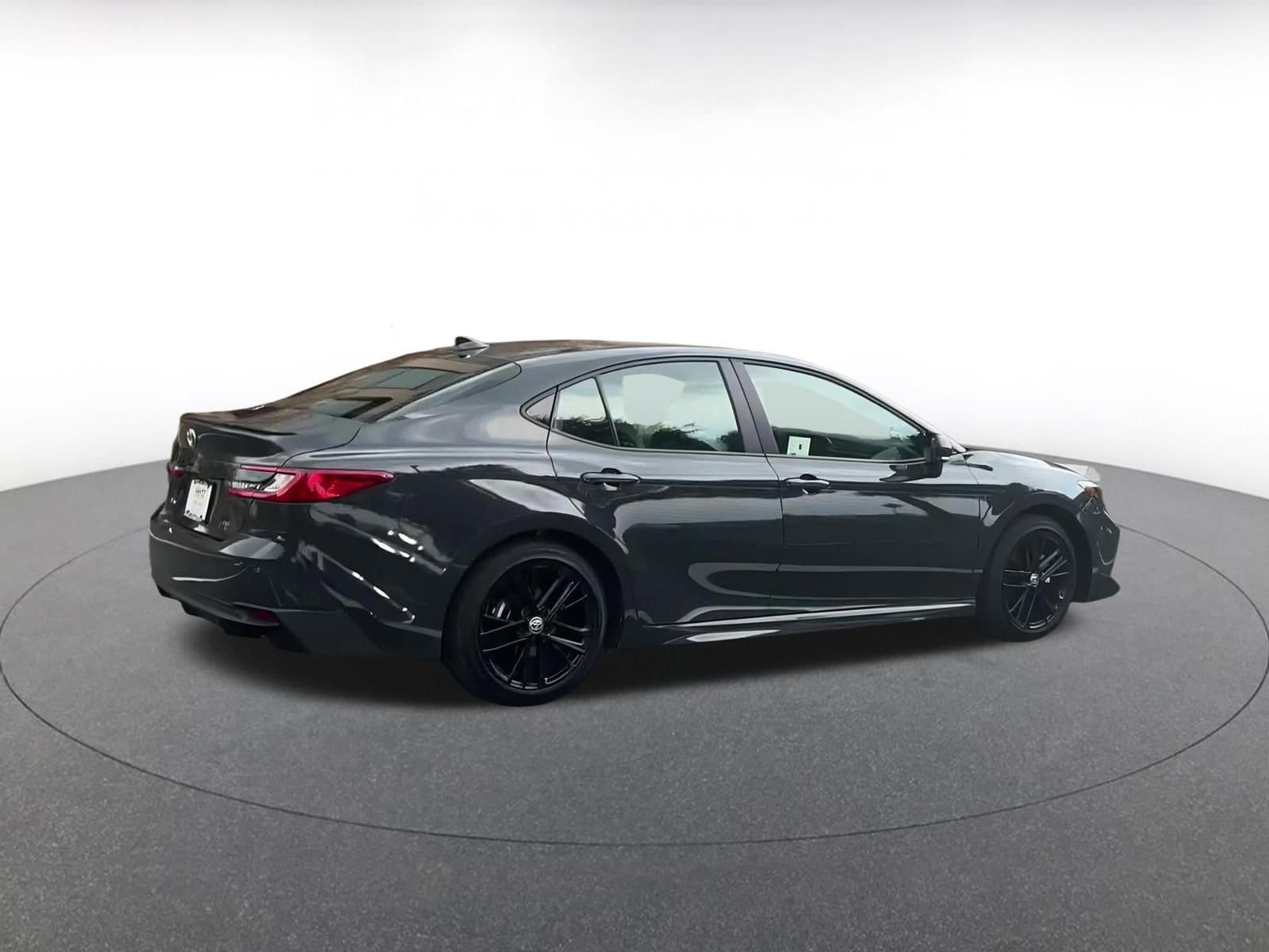 Thumbnail: 2025 Toyota Camry - 15