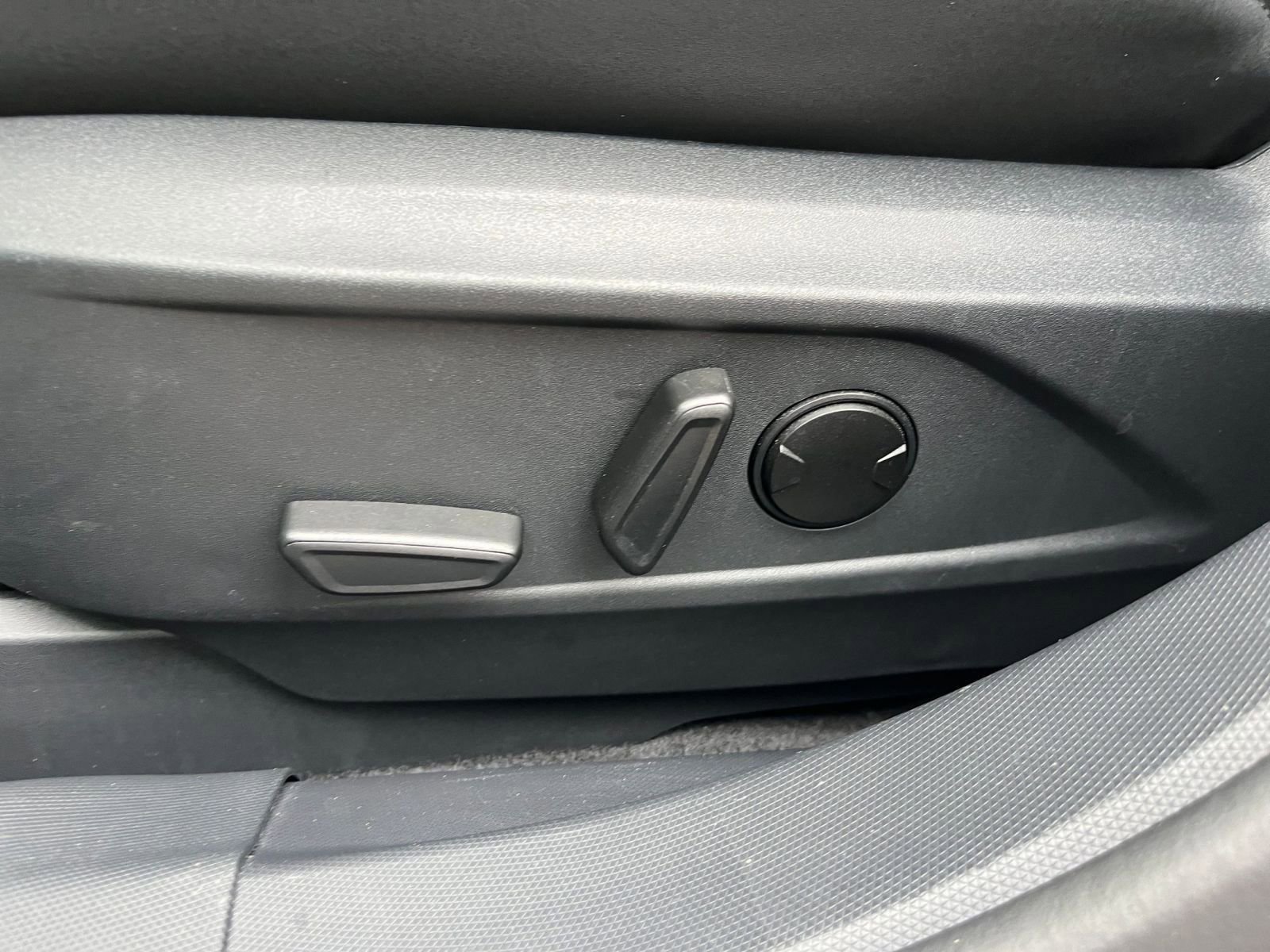 Thumbnail: 2023 Ford Mustang Mach-E - 27