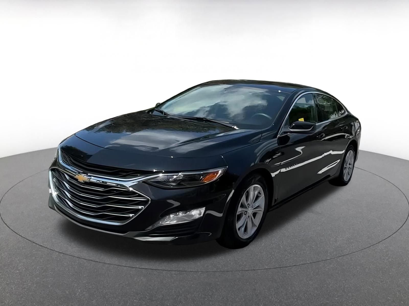 Thumbnail: 2024 Chevrolet Malibu - 5