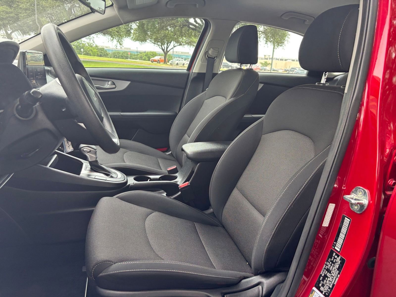 Thumbnail: 2023 Kia Forte - 21