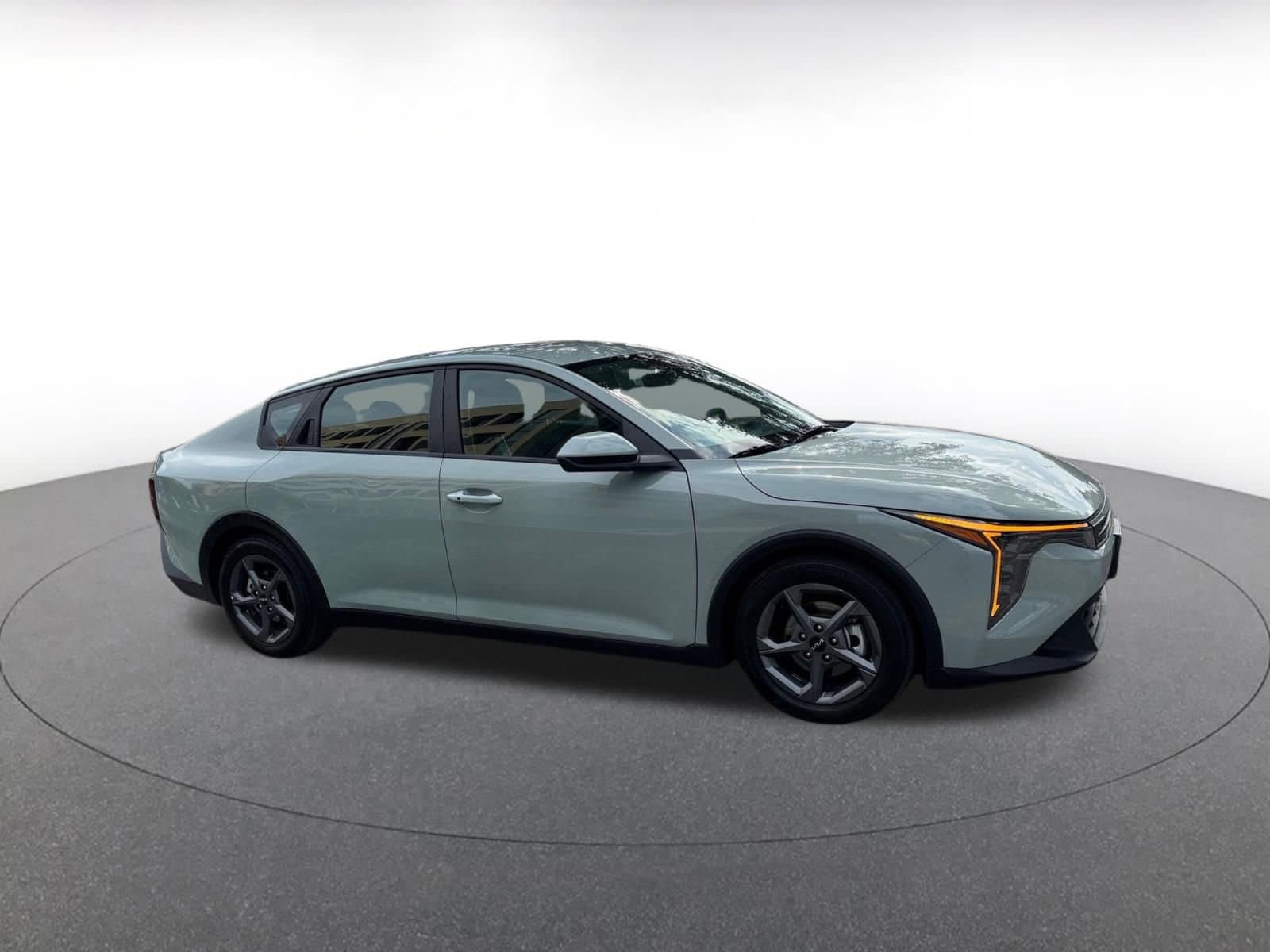 Thumbnail: 2025 Kia K4 - 1