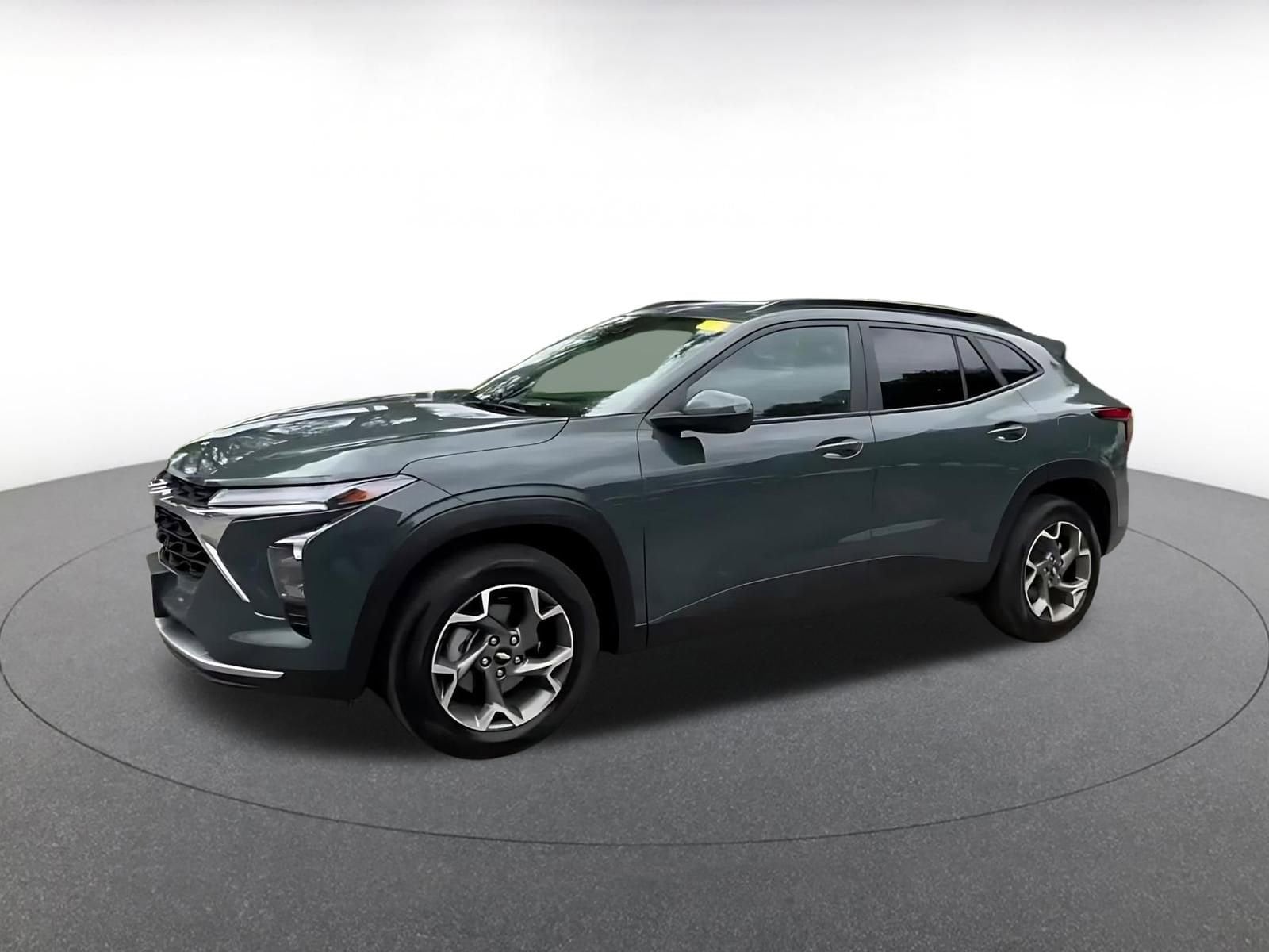 Thumbnail: 2025 Chevrolet Trax - 7