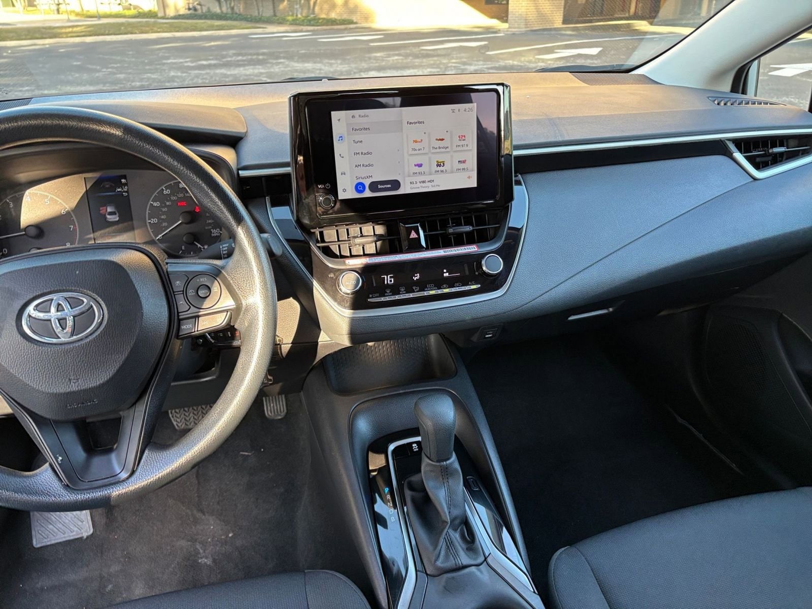 Thumbnail: 2025 Toyota Corolla - 29