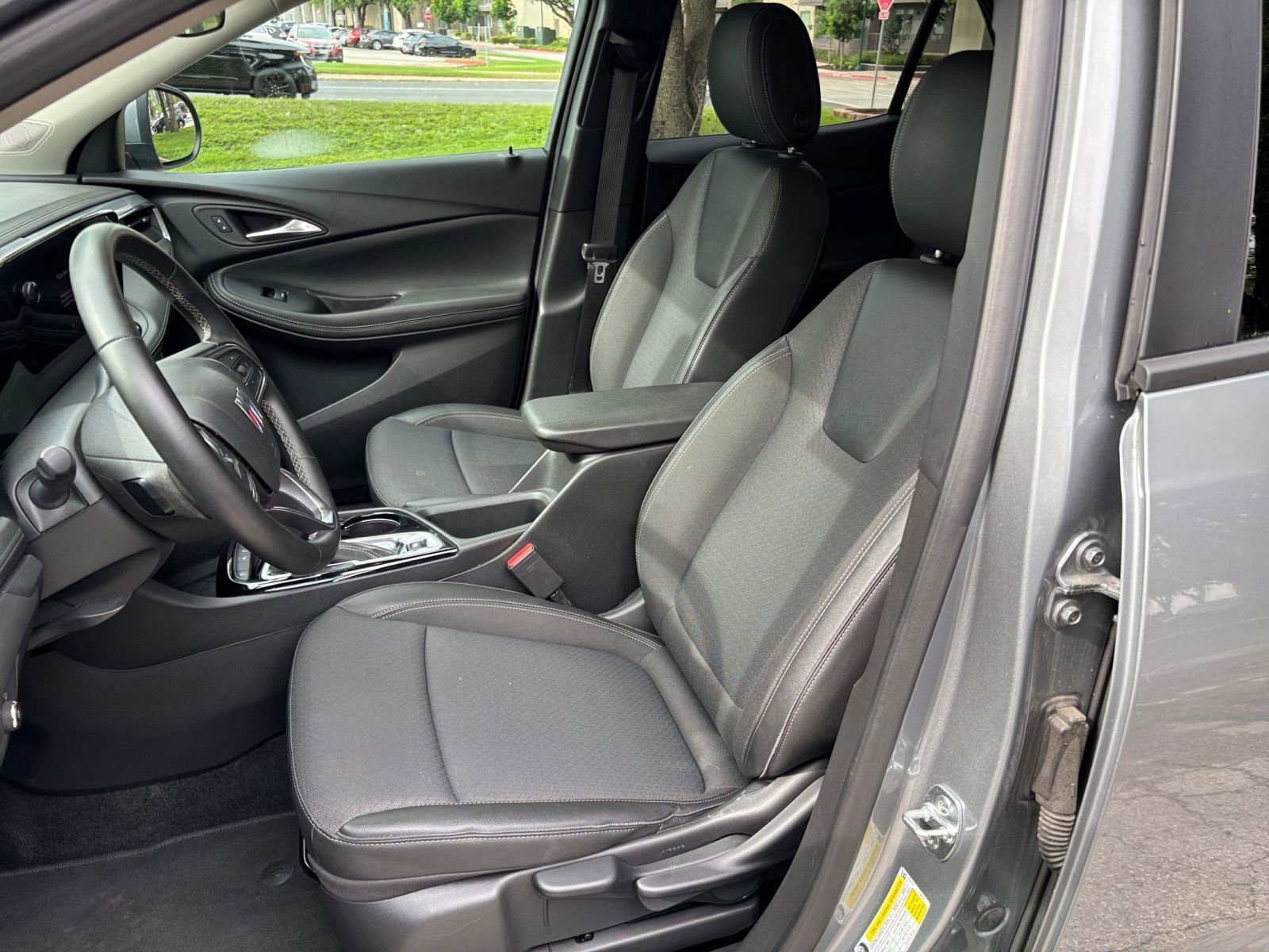 Thumbnail: 2025 Buick Encore GX - 31