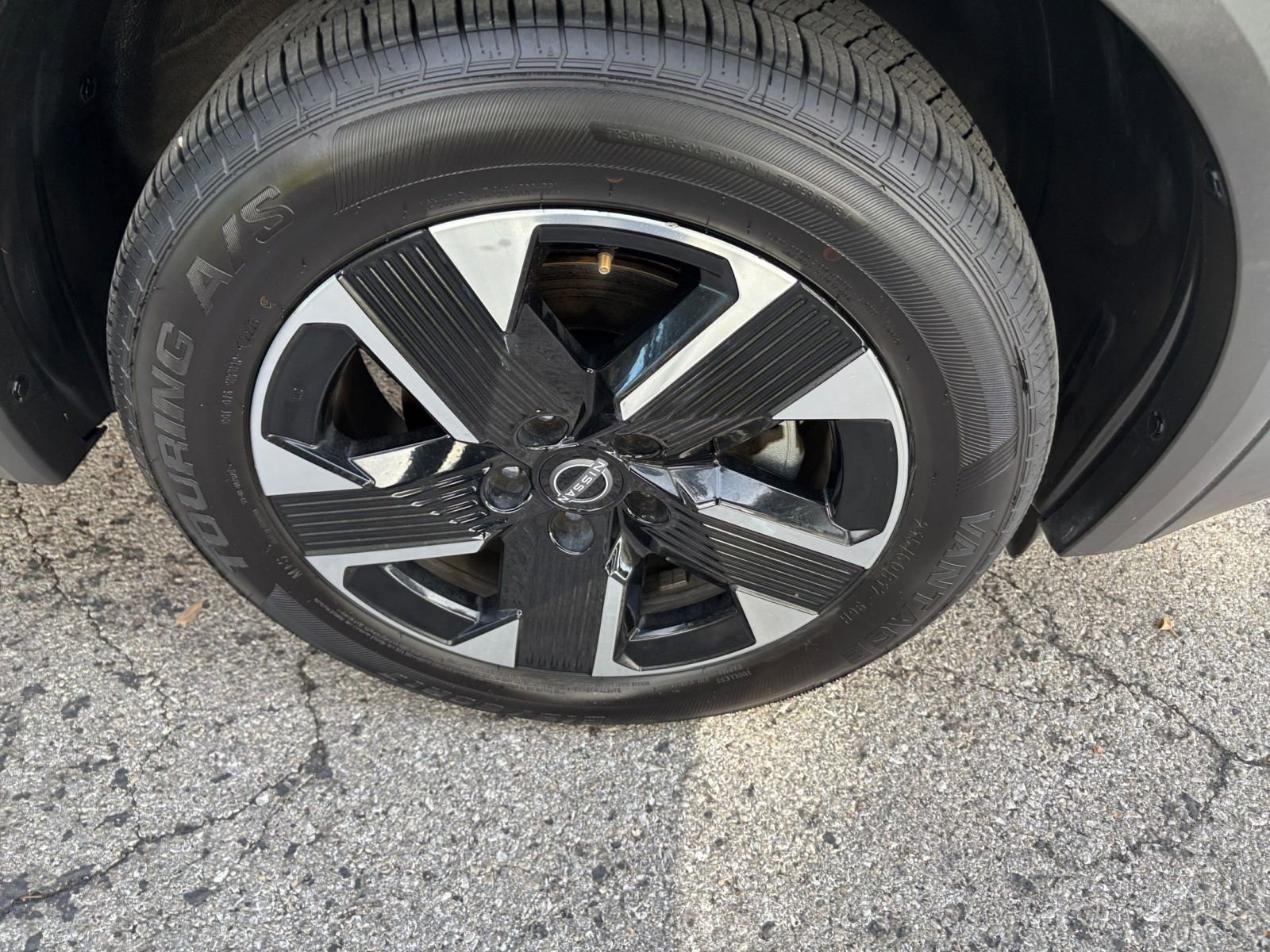 Thumbnail: 2025 Nissan Kicks - 23