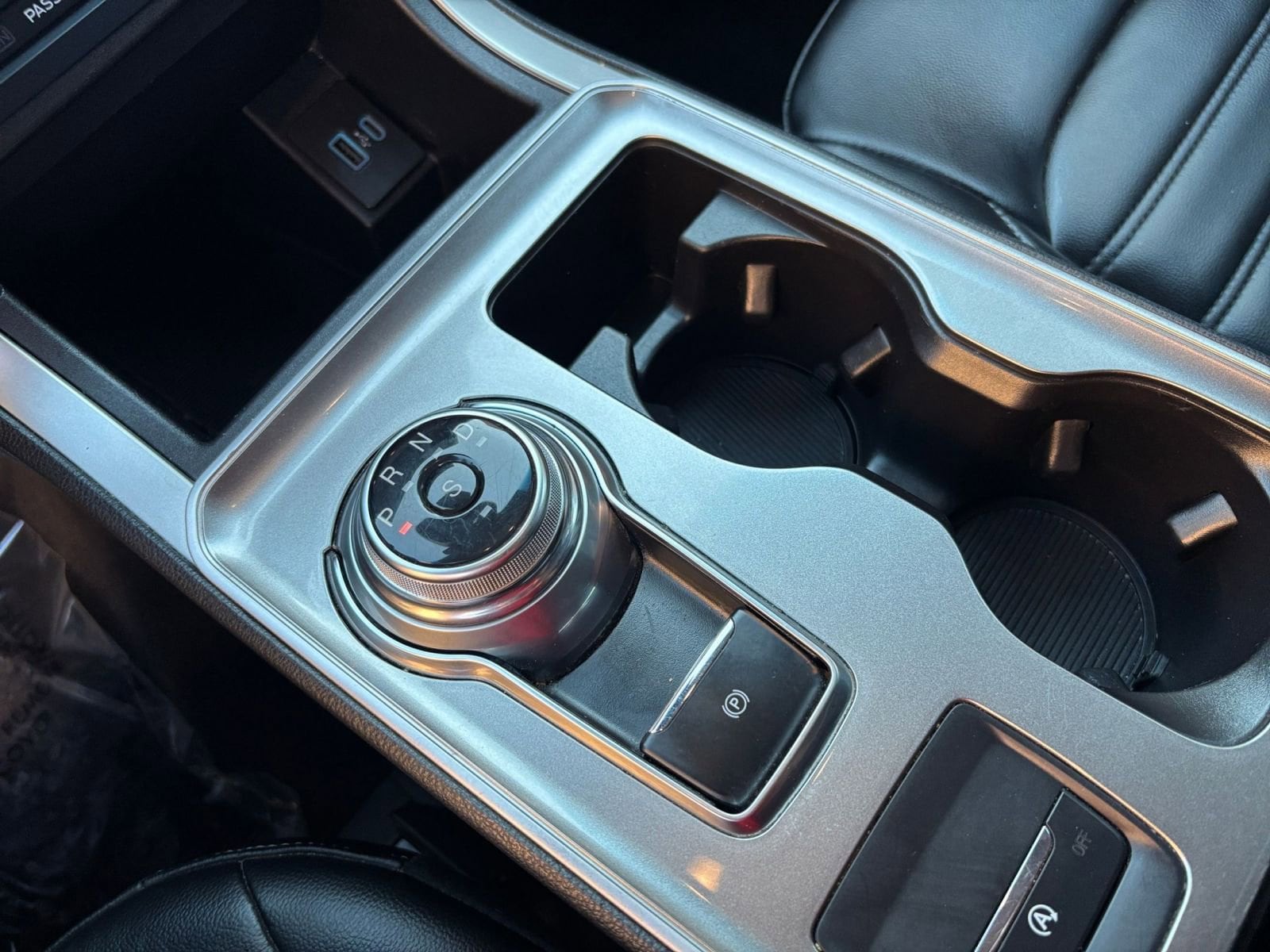 Thumbnail: 2023 Ford Edge - 35