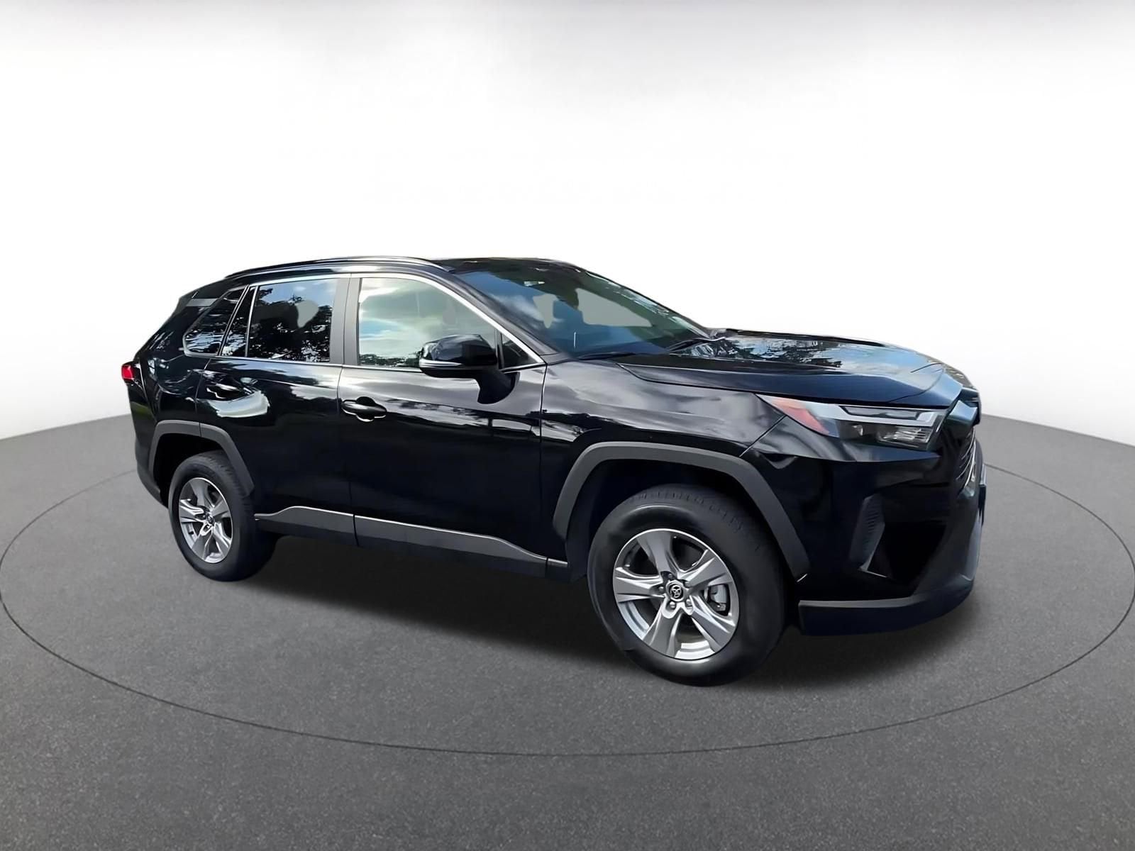 Thumbnail: 2025 Toyota RAV4 - 2