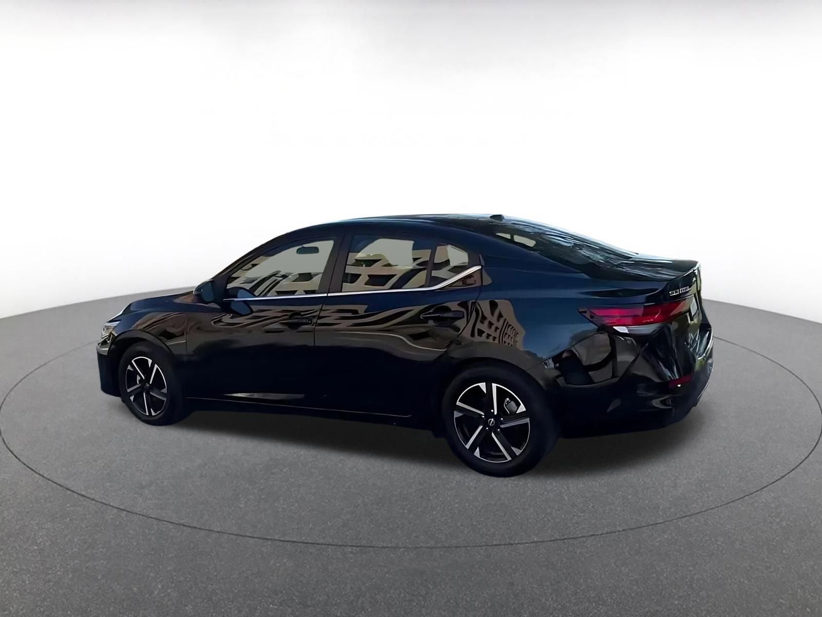 Thumbnail: 2025 Nissan Sentra - 10