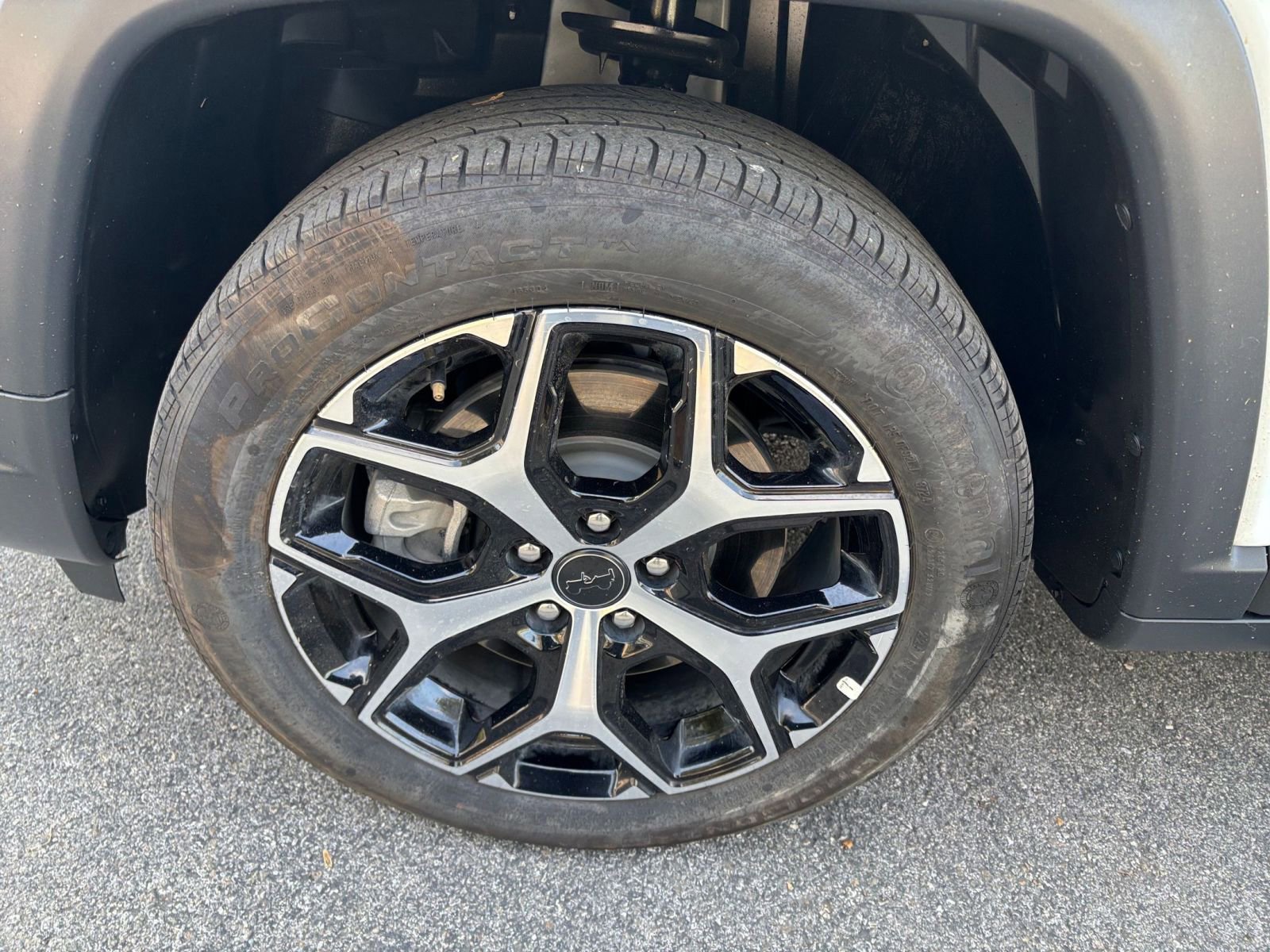 Thumbnail: 2025 Jeep Compass - 23