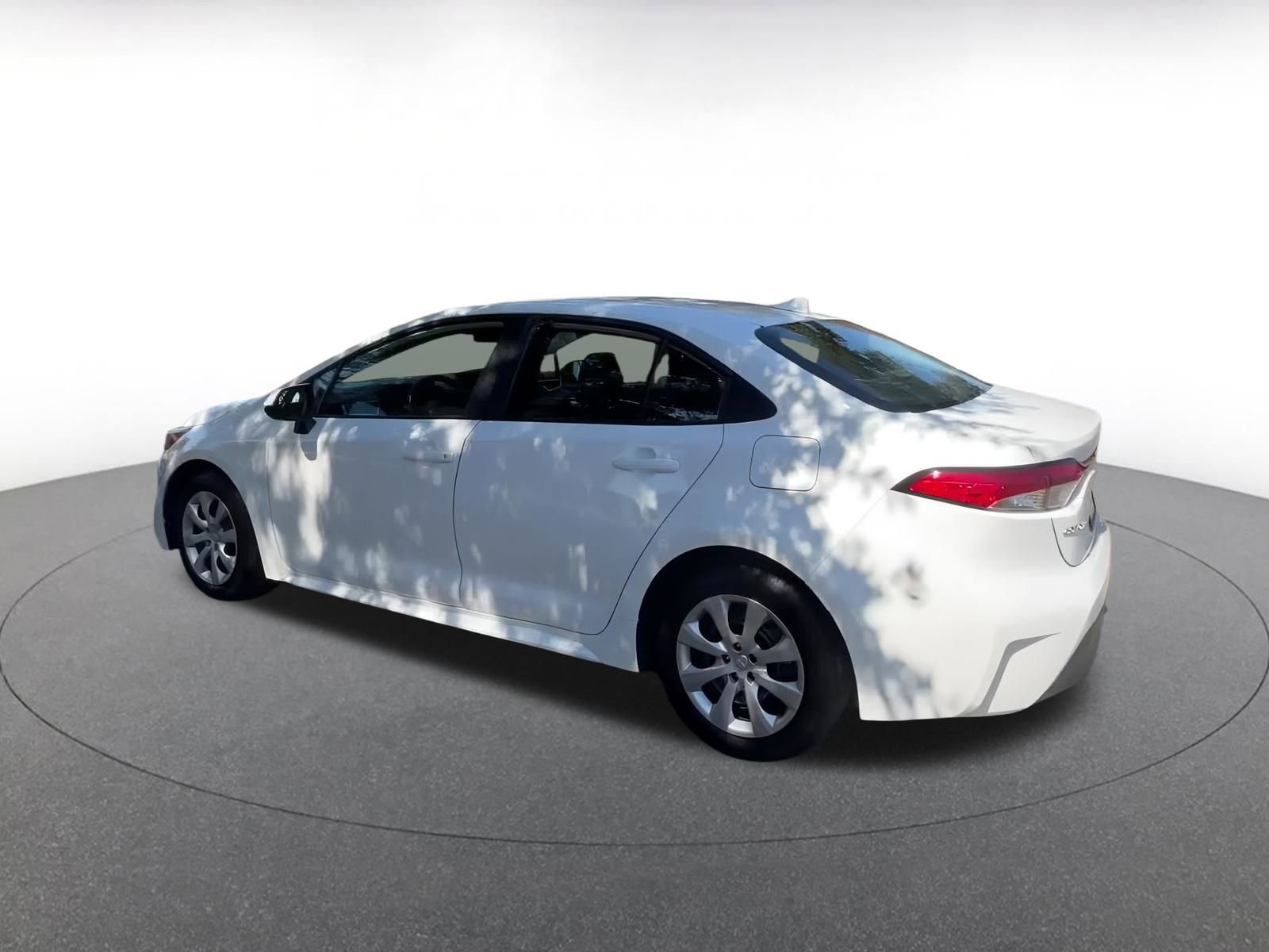 Thumbnail: 2025 Toyota Corolla - 10