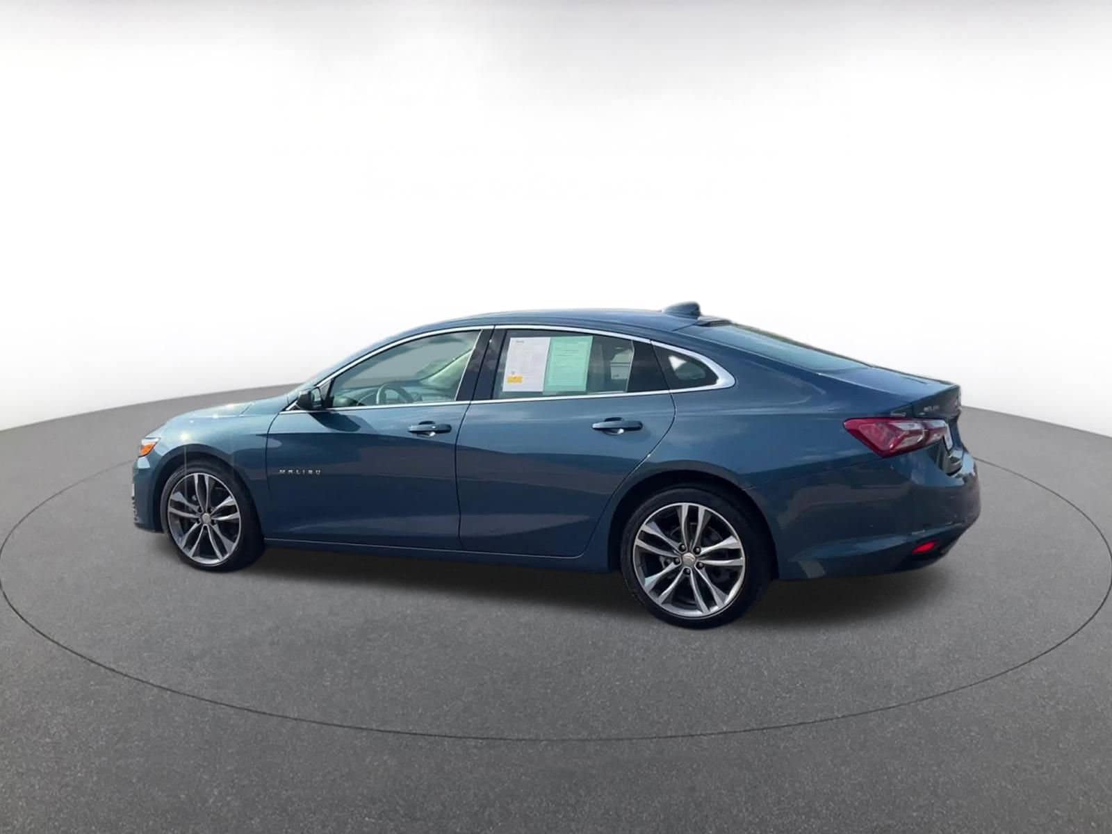 Thumbnail: 2024 Chevrolet Malibu - 8