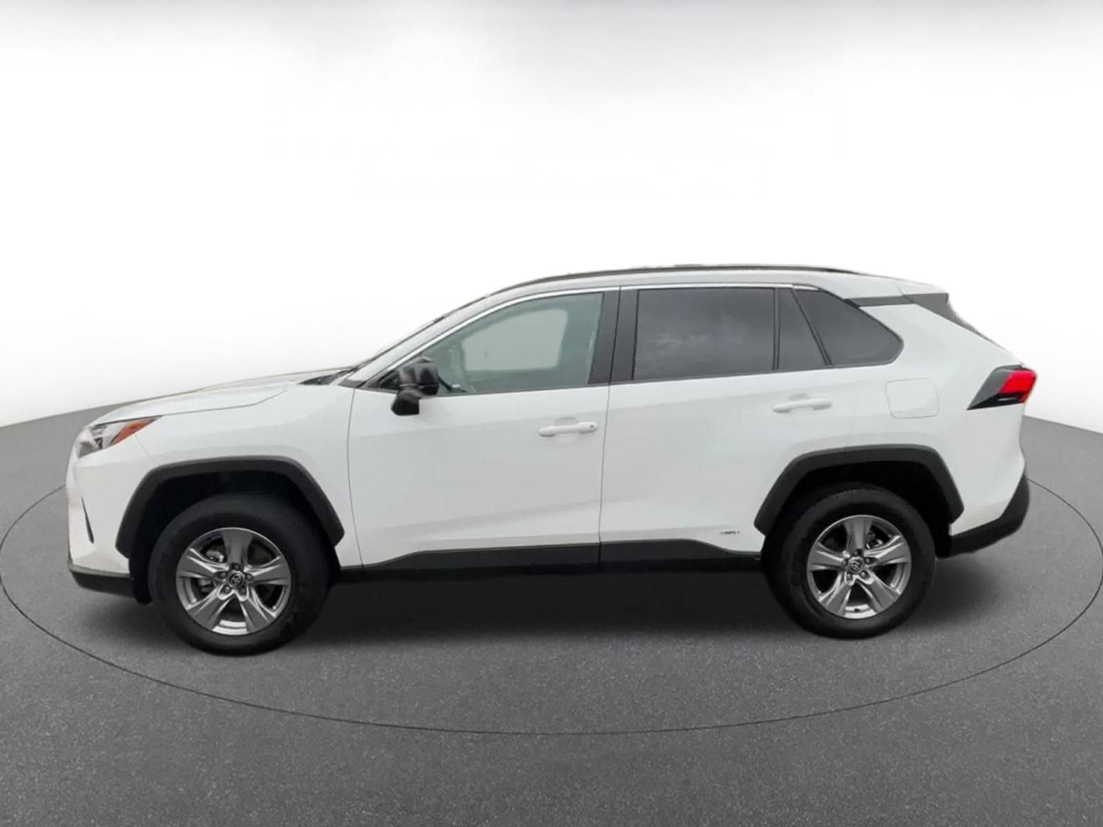 Thumbnail: 2025 Toyota RAV4 - 8