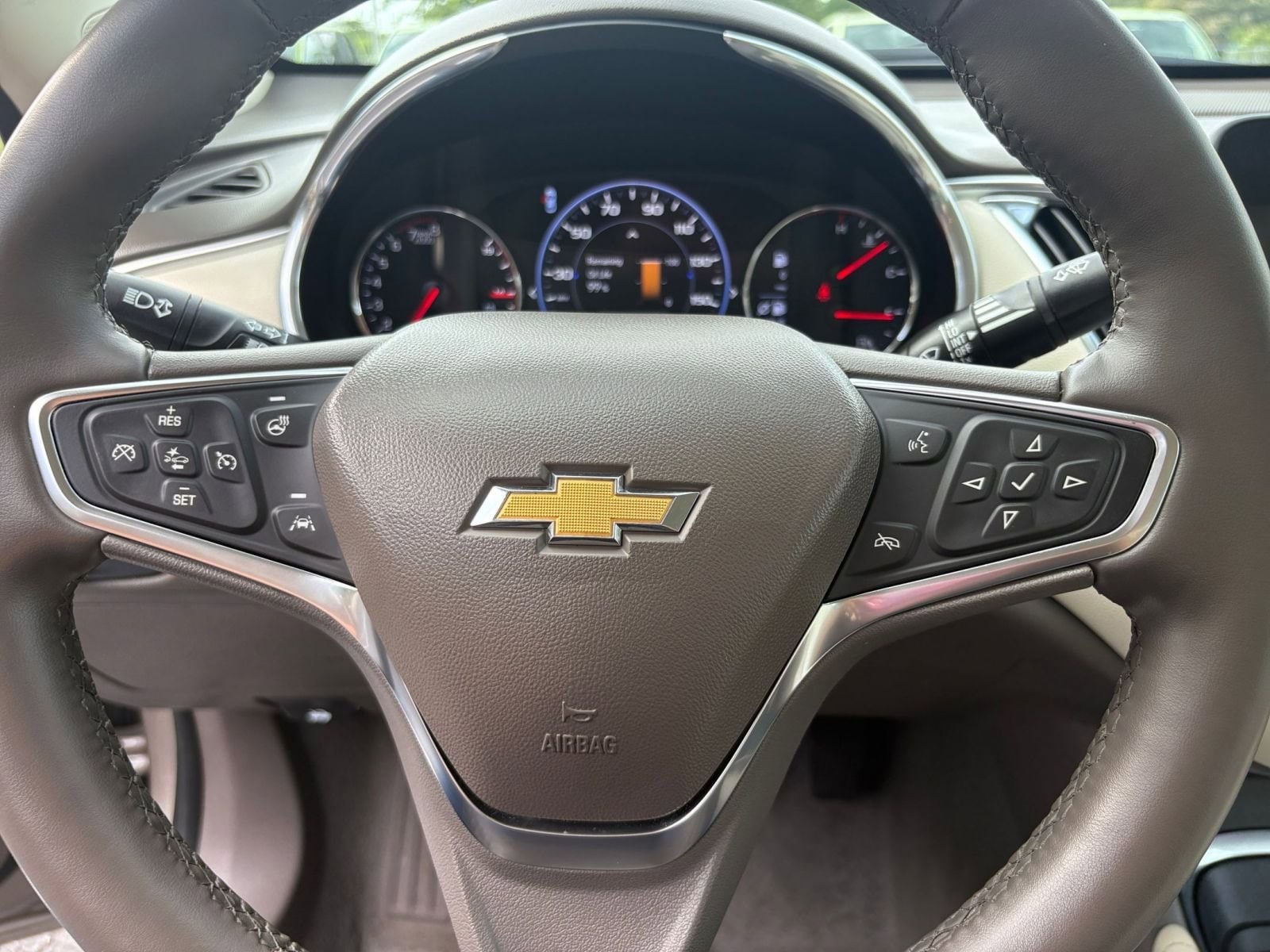 Thumbnail: 2024 Chevrolet Malibu - 28