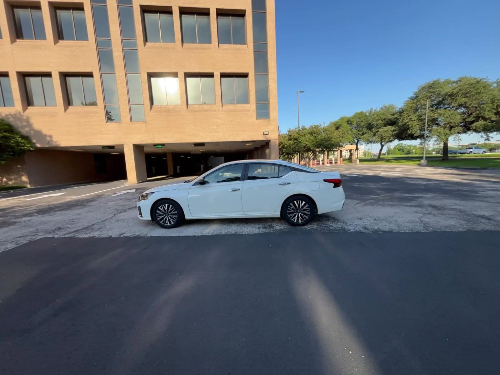 Thumbnail: 2025 Nissan Altima - 16